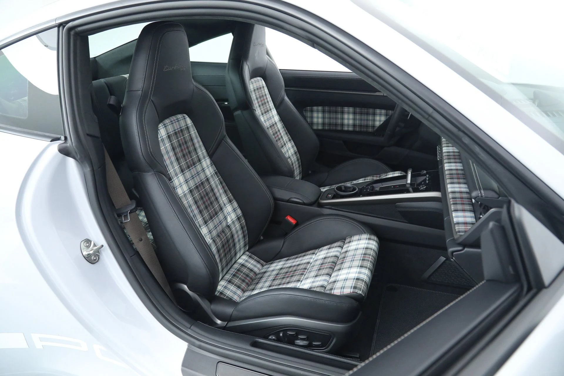 mph019_2422240218_28298b9083ac0e7d22948330491d9cc4_1c275773dc