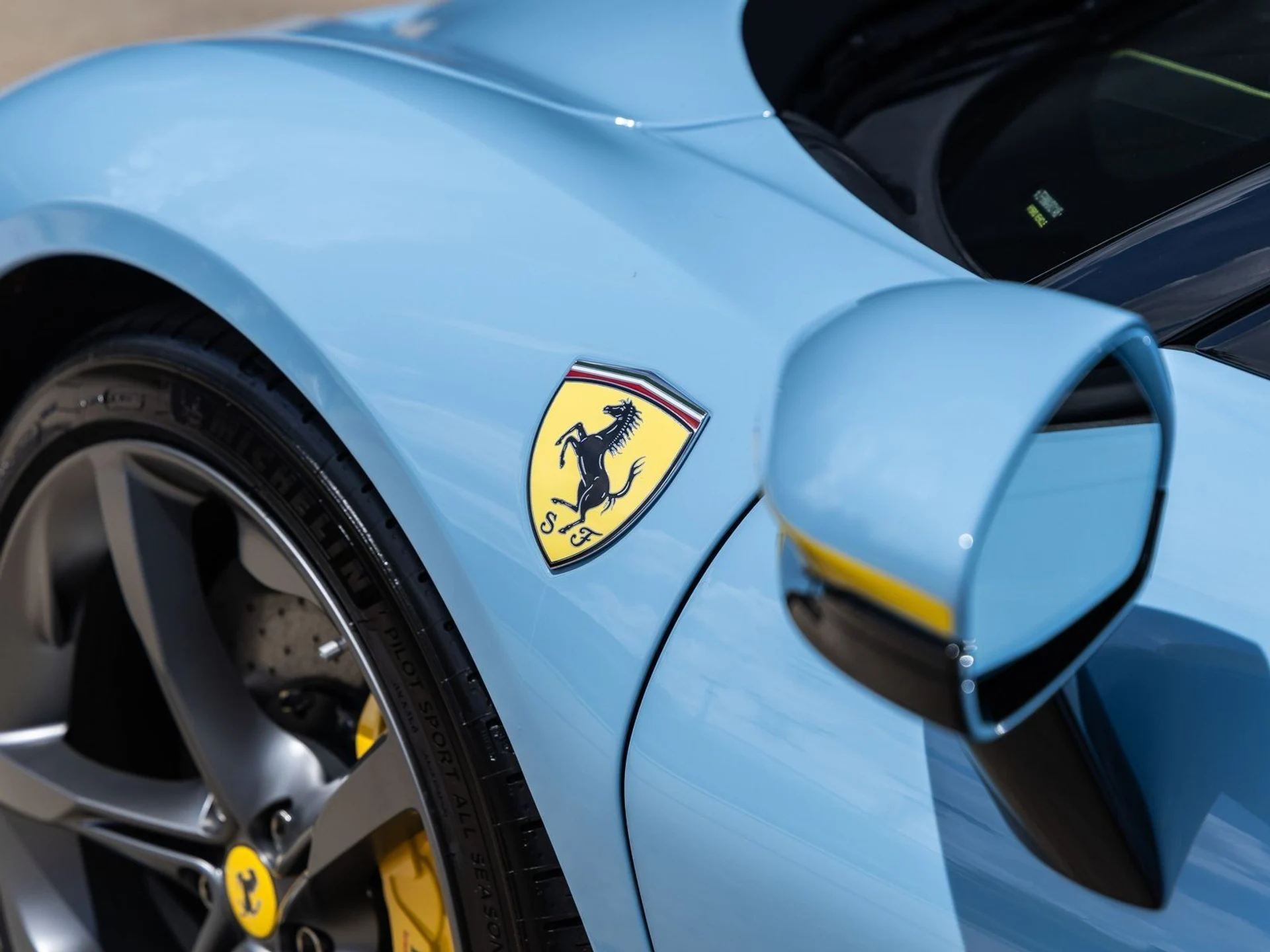 mph019_2425317373_20_66b13b0673