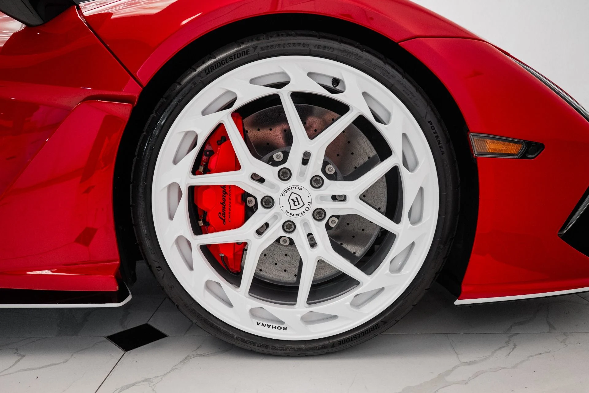 mph019_2429284914_Used_2024_Lamborghini_Revuelto_1754711013_65b881dc0e