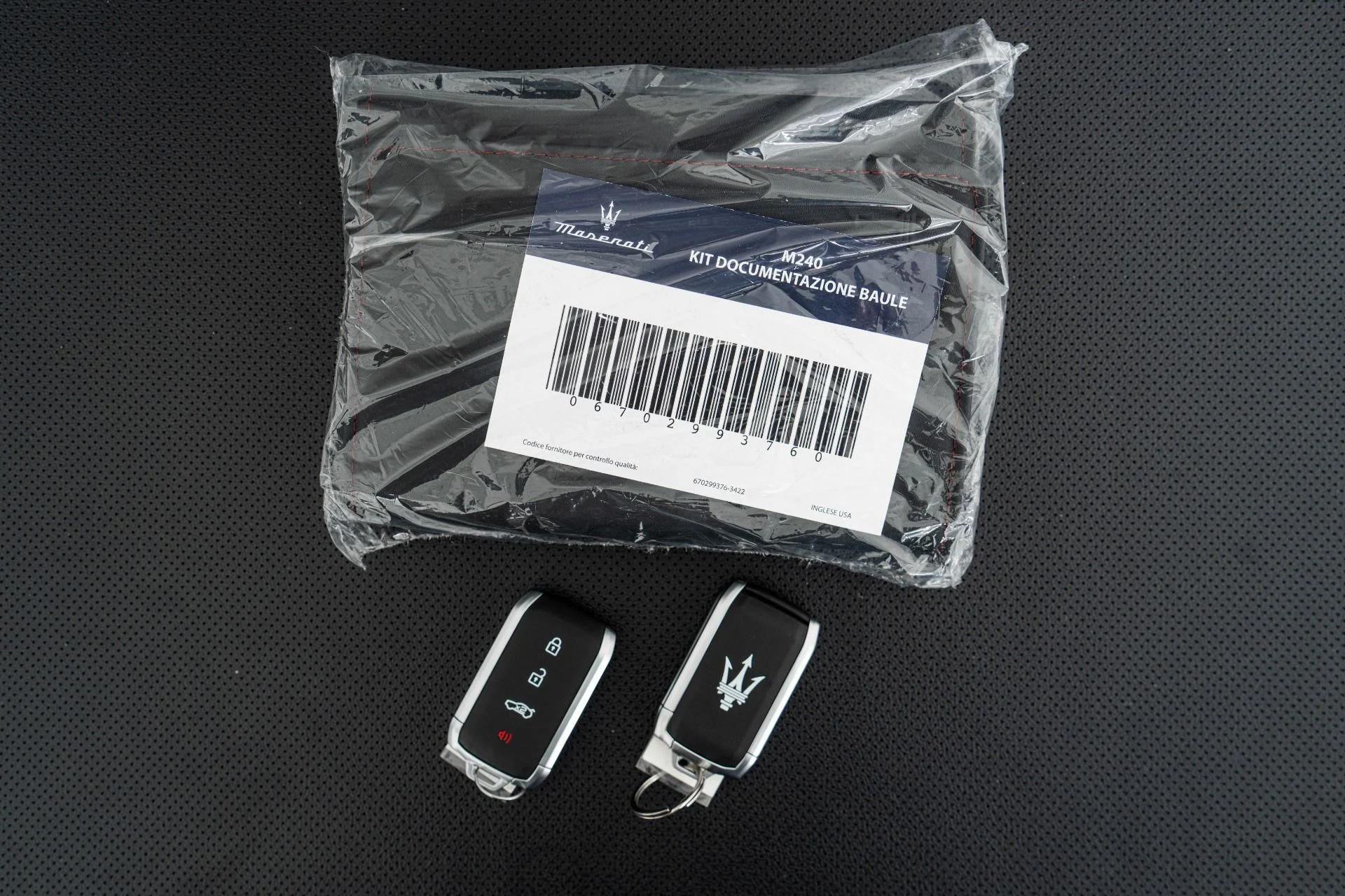 mph019_2435561211_Used_2023_Maserati_MC_20_Cielo_351_Miles_Lightweight_Racing_Seats_Interior_Carbon_Fiber_Package_1774034660_f7eb7d302a