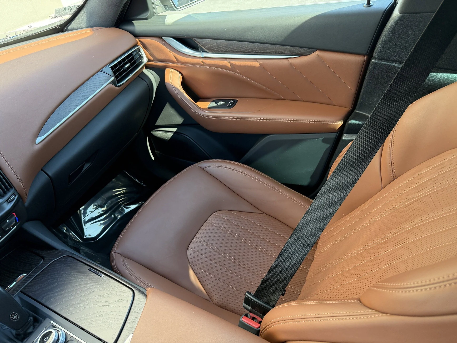 mph019_2435939652_e7e2f149e8c41b906d661bebace70de7x_a3cce18ffe