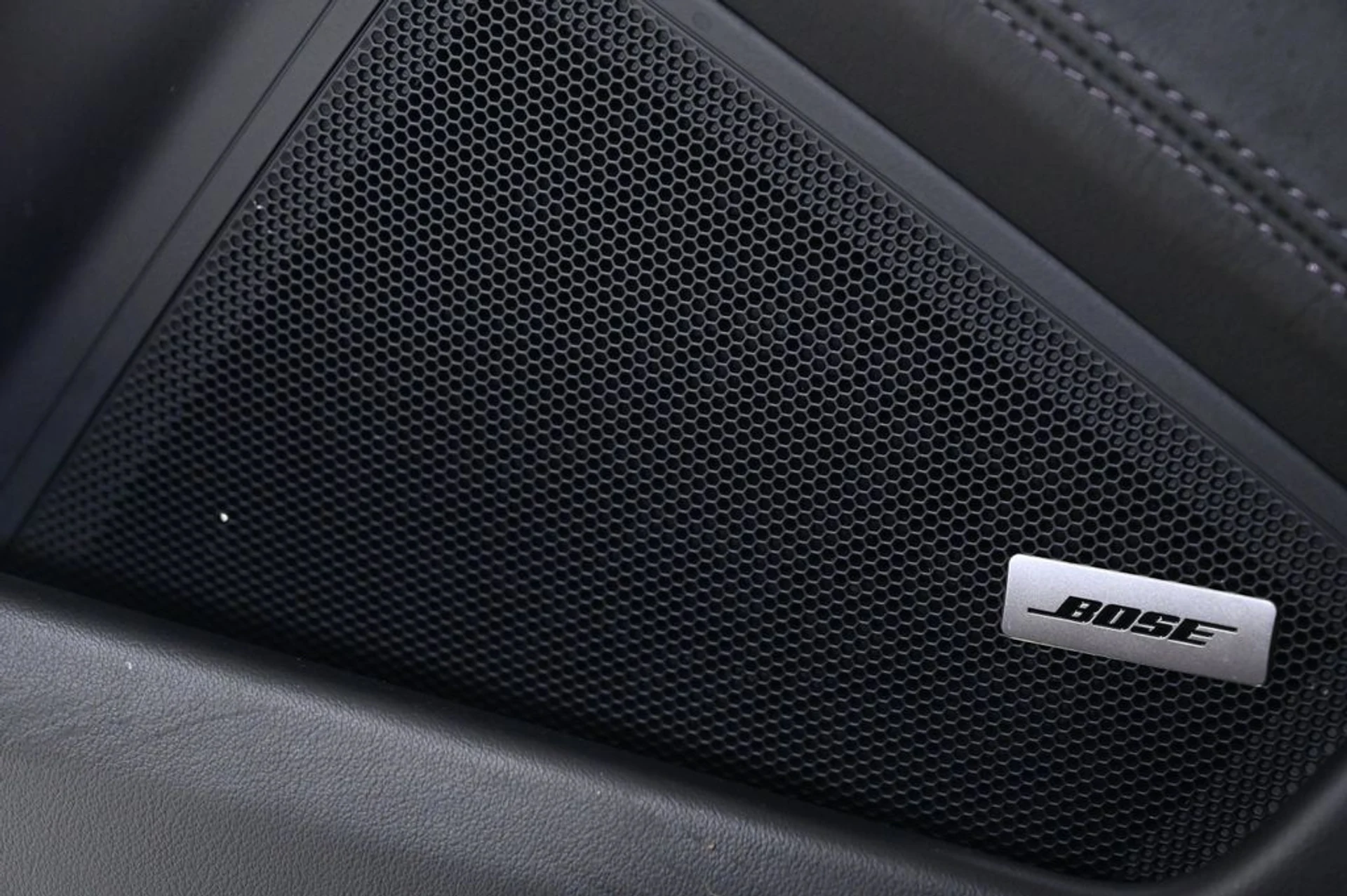 mph019_2439732178_ac665e5d69ad66fe91f823df541e8418x_6bf0041619