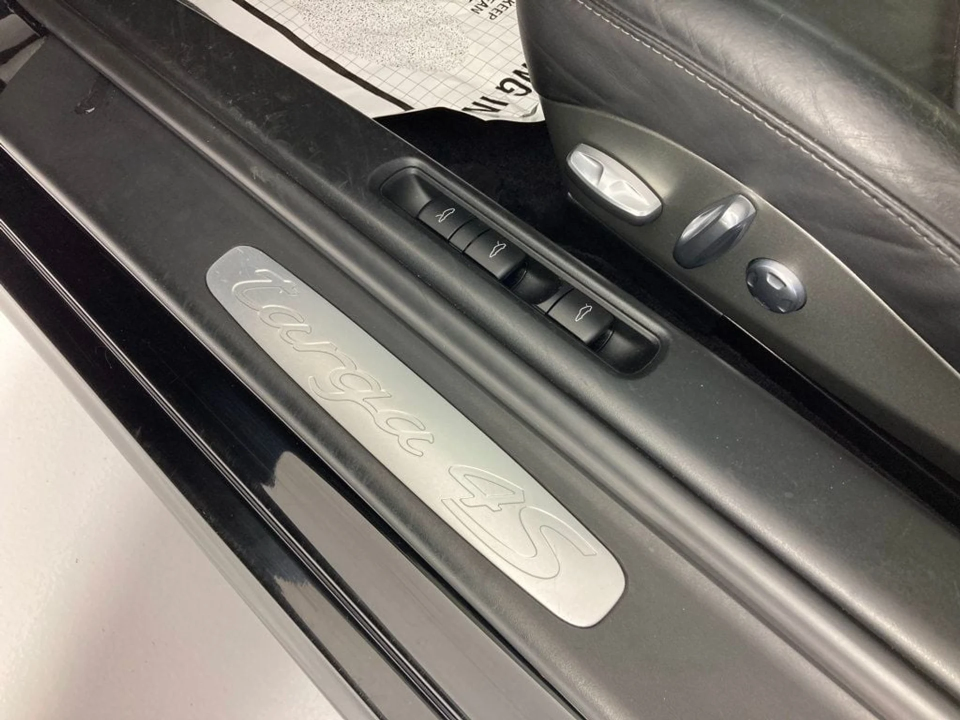 mph019_2440975585_57f07c4ddeff8dbcae66ff825a94df4e_d1fd3ee81f