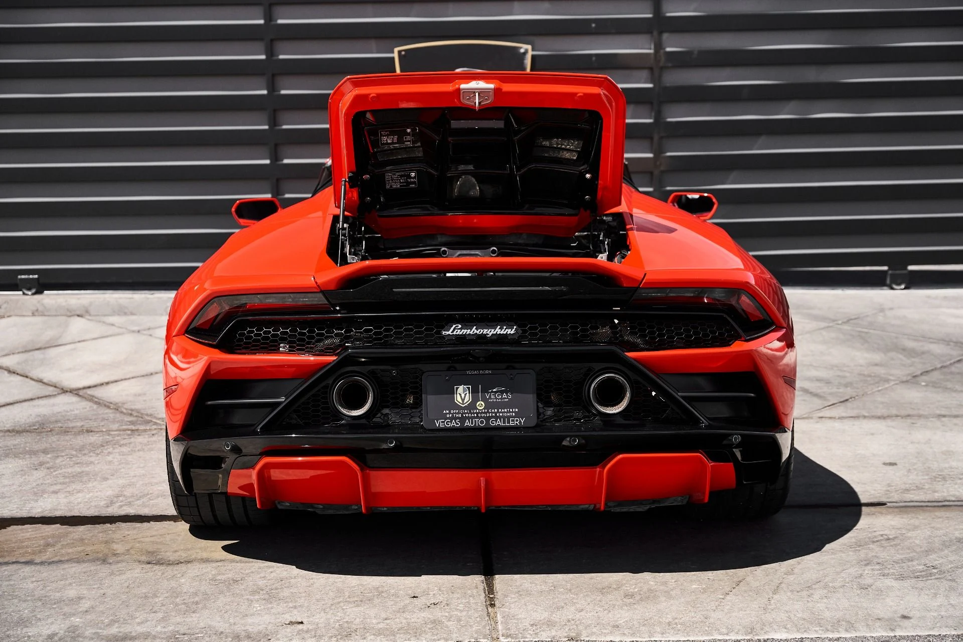 mph019_2448949912_Used_2023_Lamborghini_Huracan_EVO_Base_1776733392_acafe55803