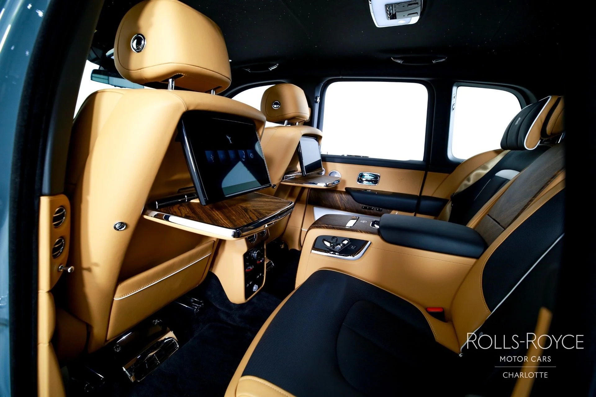 mph019_2449068714_Used_2025_Rolls_Royce_Cullinan_1759510735_bd1862e606