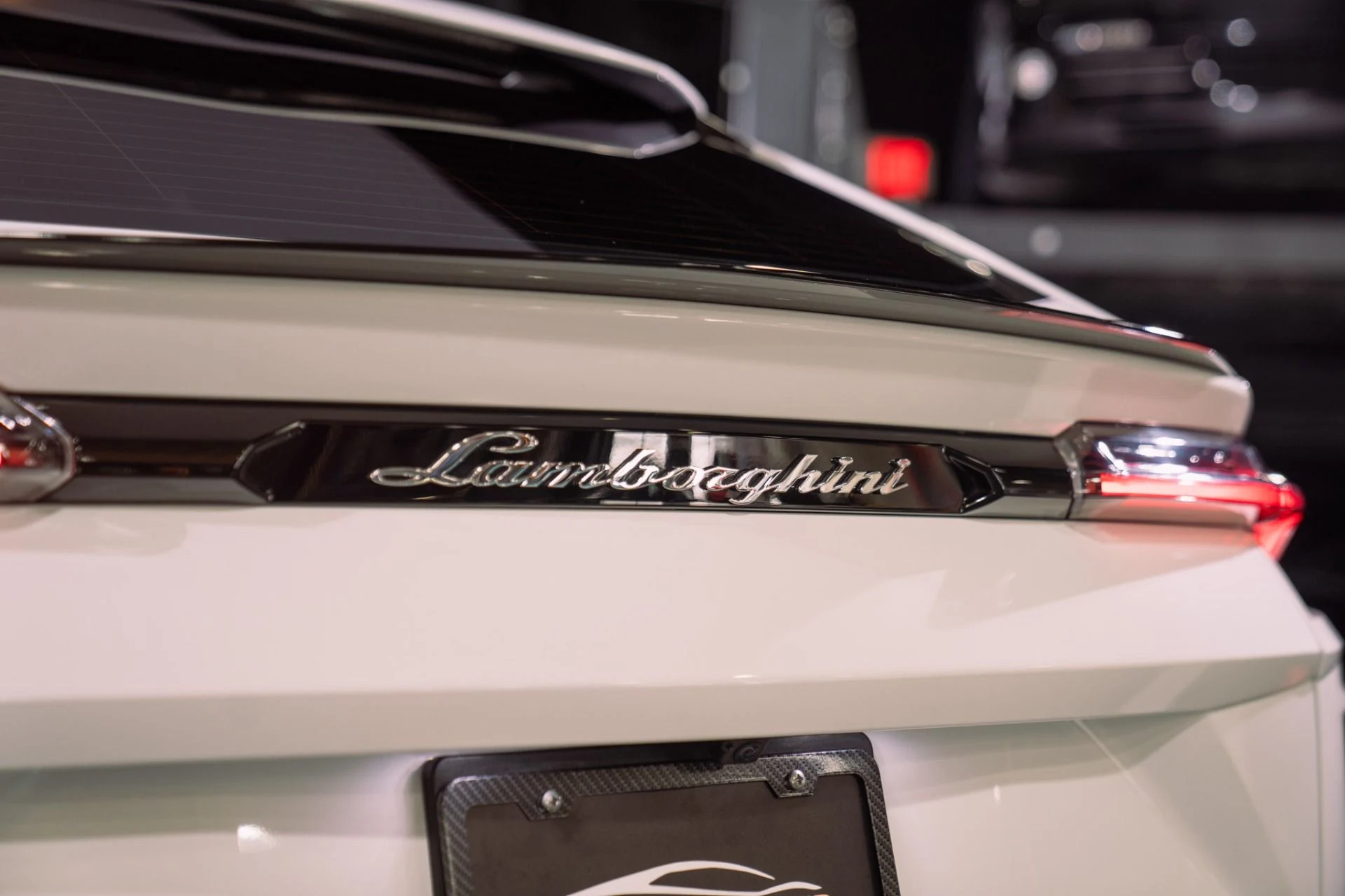 mph019_2453631115_Used_2022_Lamborghini_Urus_Full_Carbon_Interior_Package_1792255478_ca77ea7985