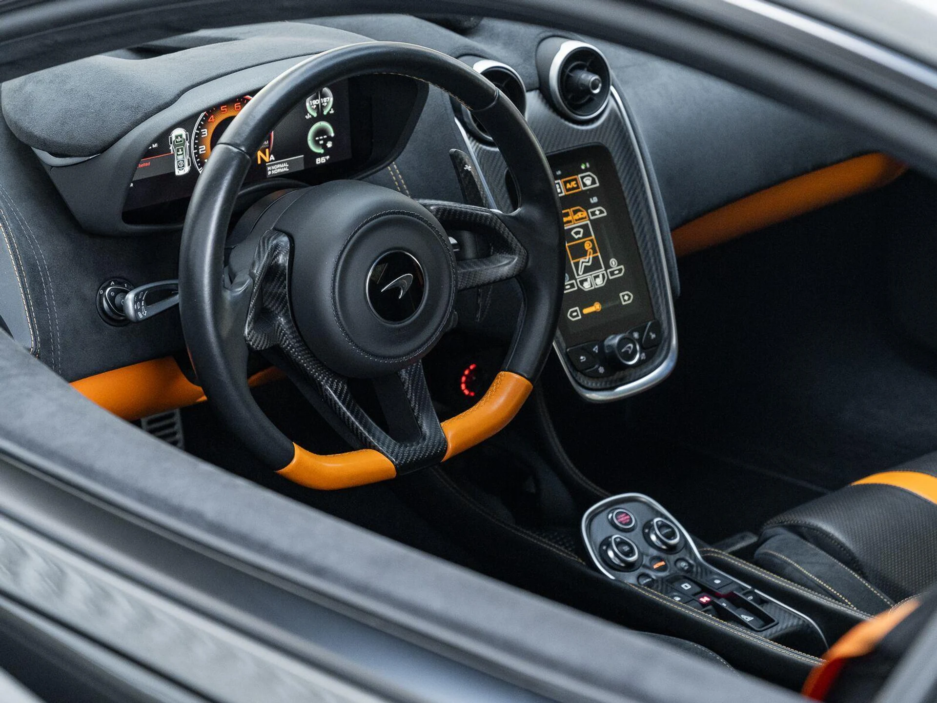 mph019_2454141673_Used_2019_Mc_Laren_570_GT_Coupe_1785532145_90a85e9e7b
