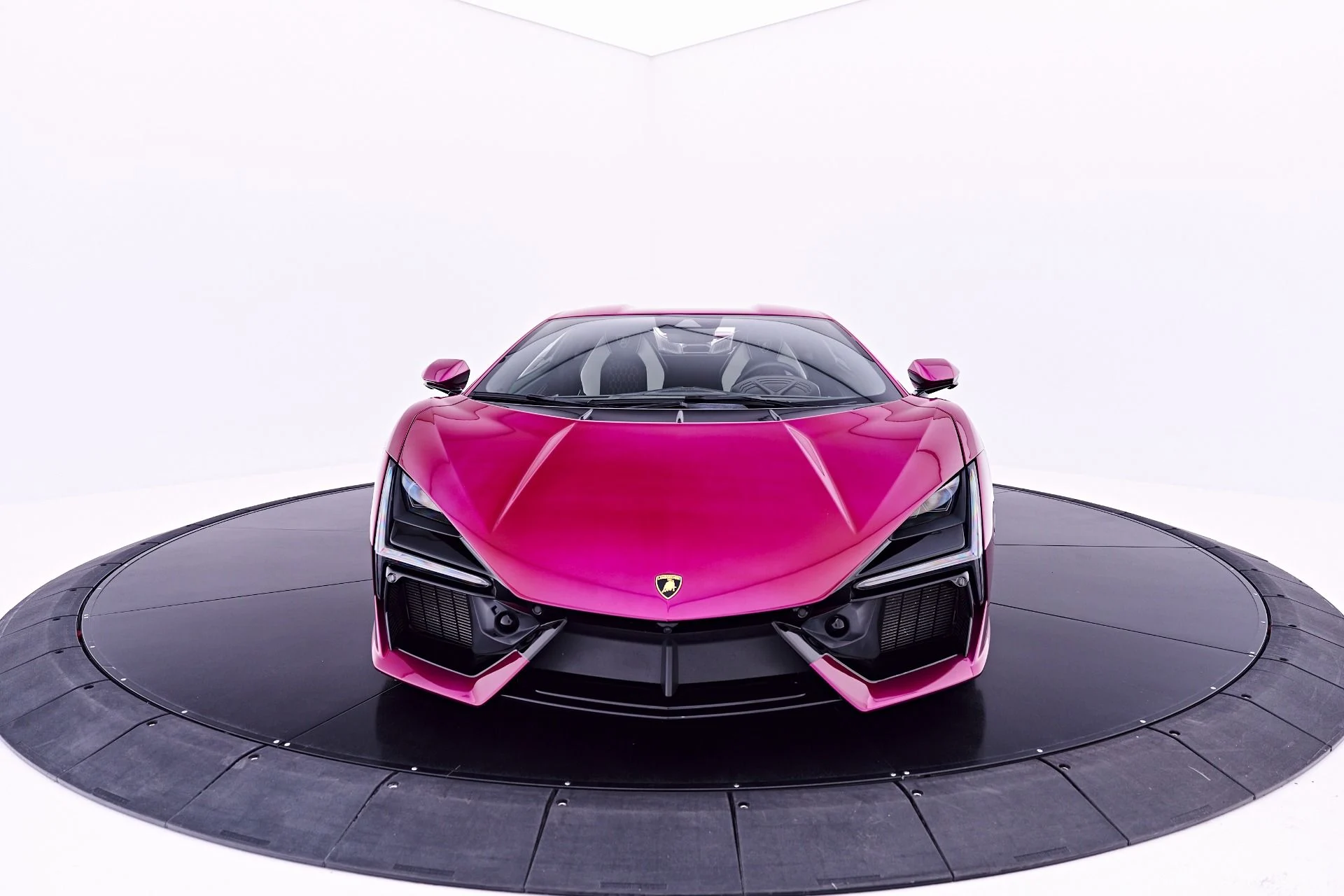 mph019_2459041302_Used_2025_Lamborghini_Revuelto_Base_1782965001_624cc7992c