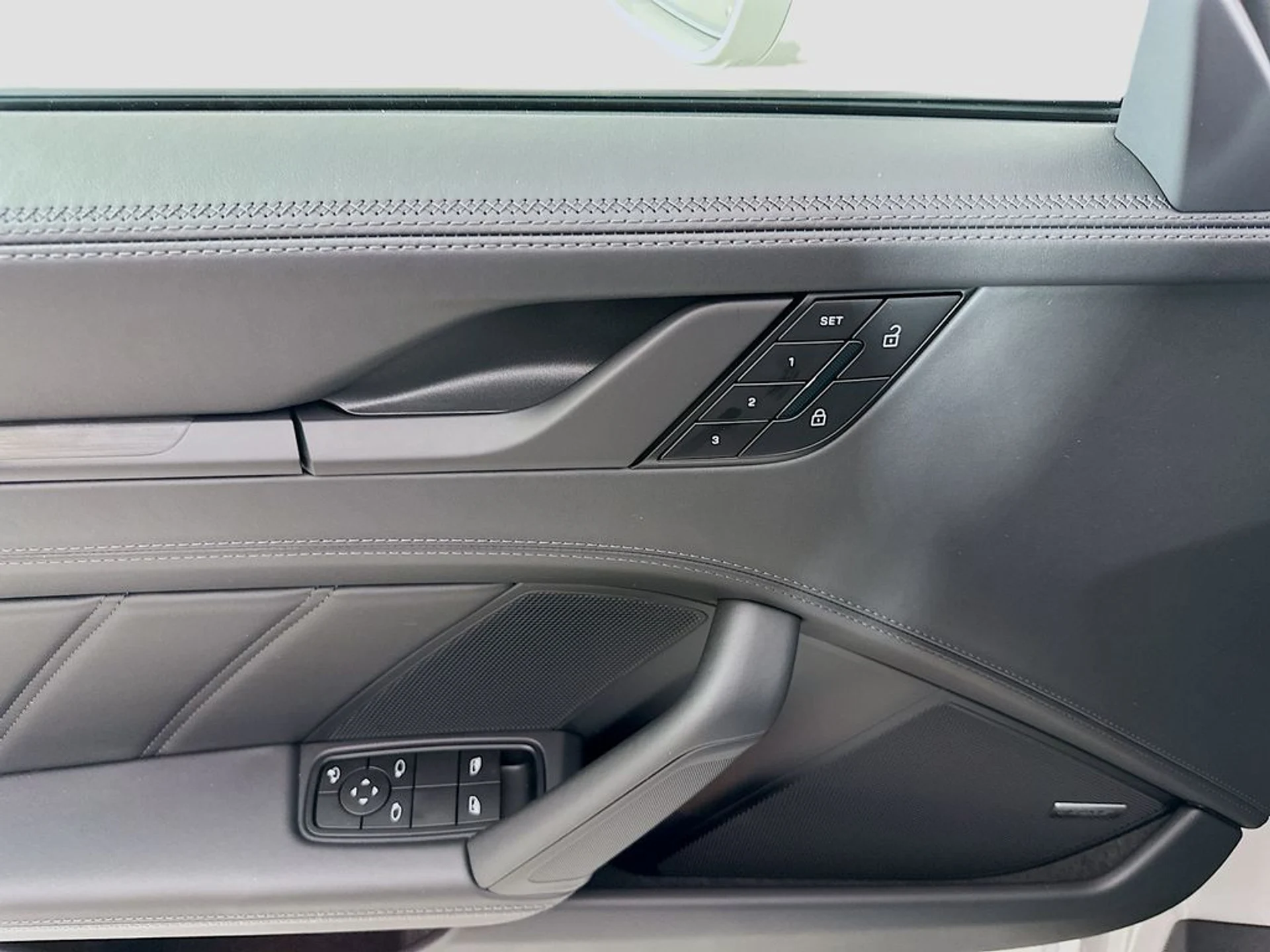 mph019_2459742258_1cc806daa022ef49775925287a66ae6ax_d8788e898e