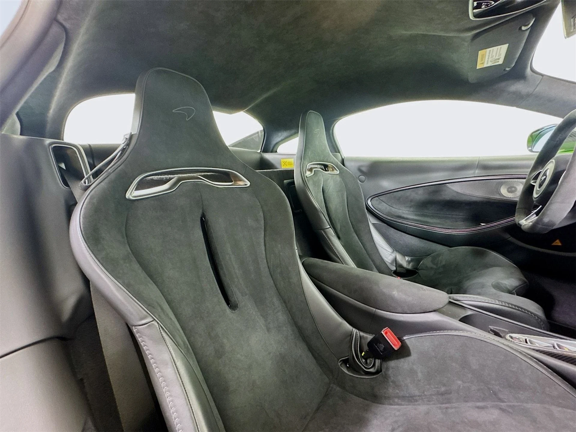 mph019_2460376712_22fc3790293d67a8a030950126737322x_4d7d96c4c1