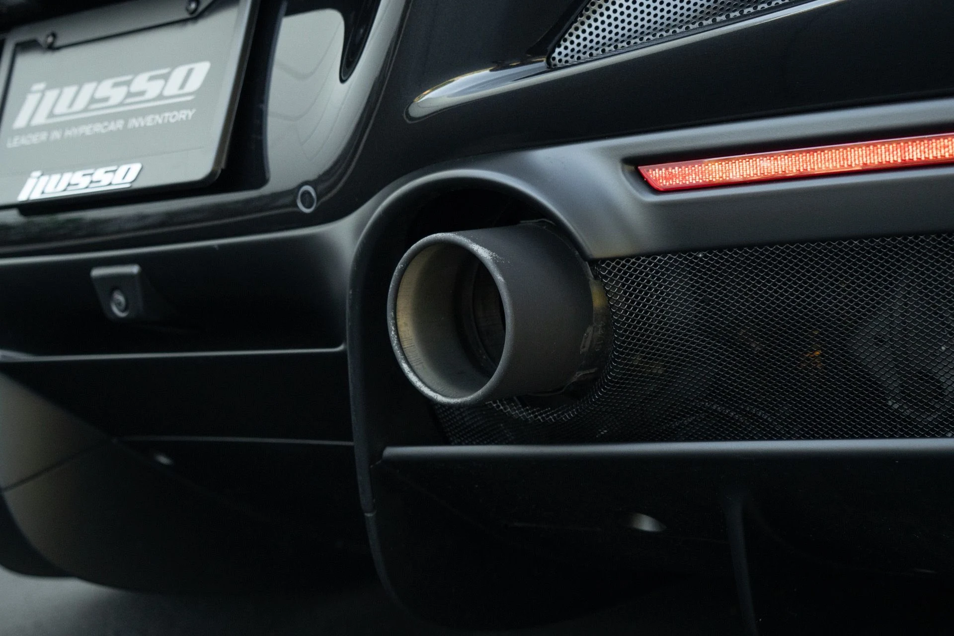 mph019_246505616_Used_2020_Ferrari_F8_Tributo_1761689763_102999b7f7