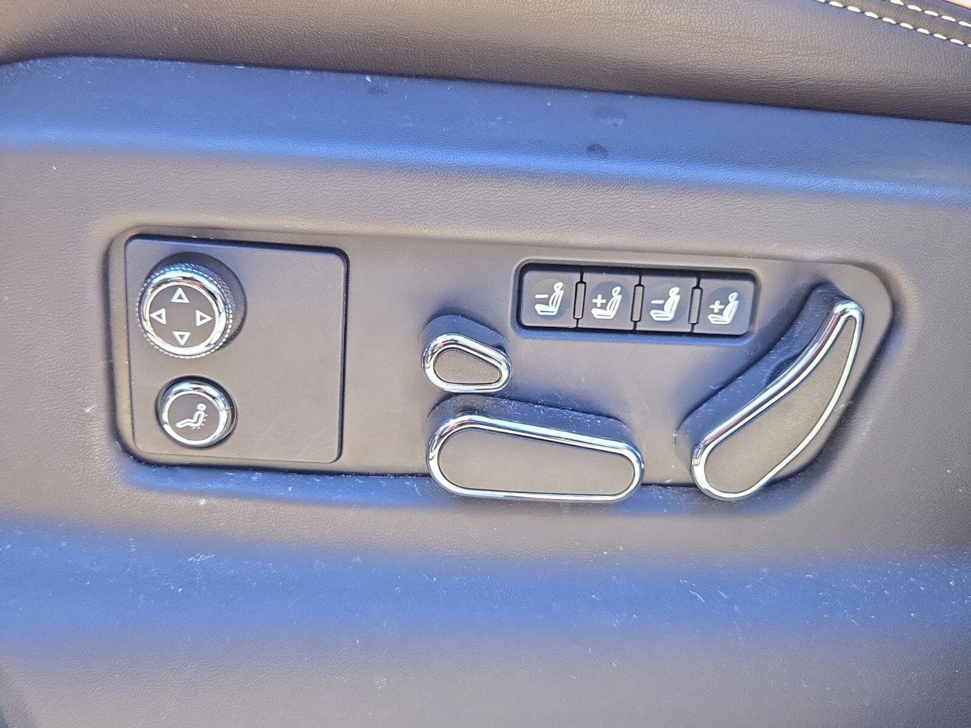 mph019_2466374755_14ac77111b566af2591b32cf5151dcb6x_5d2419134e