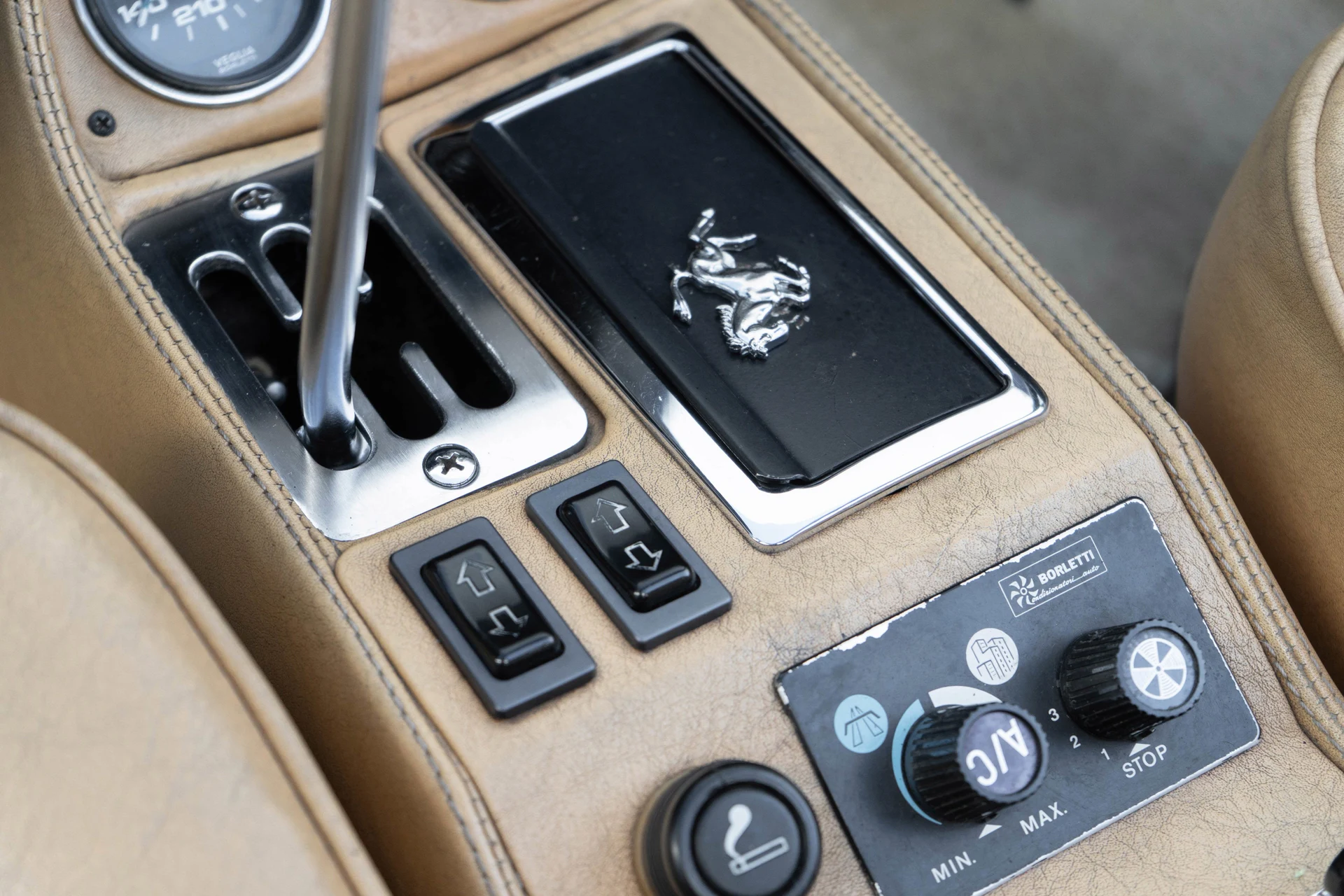 mph019_2469335123_20_f5a22dedb6