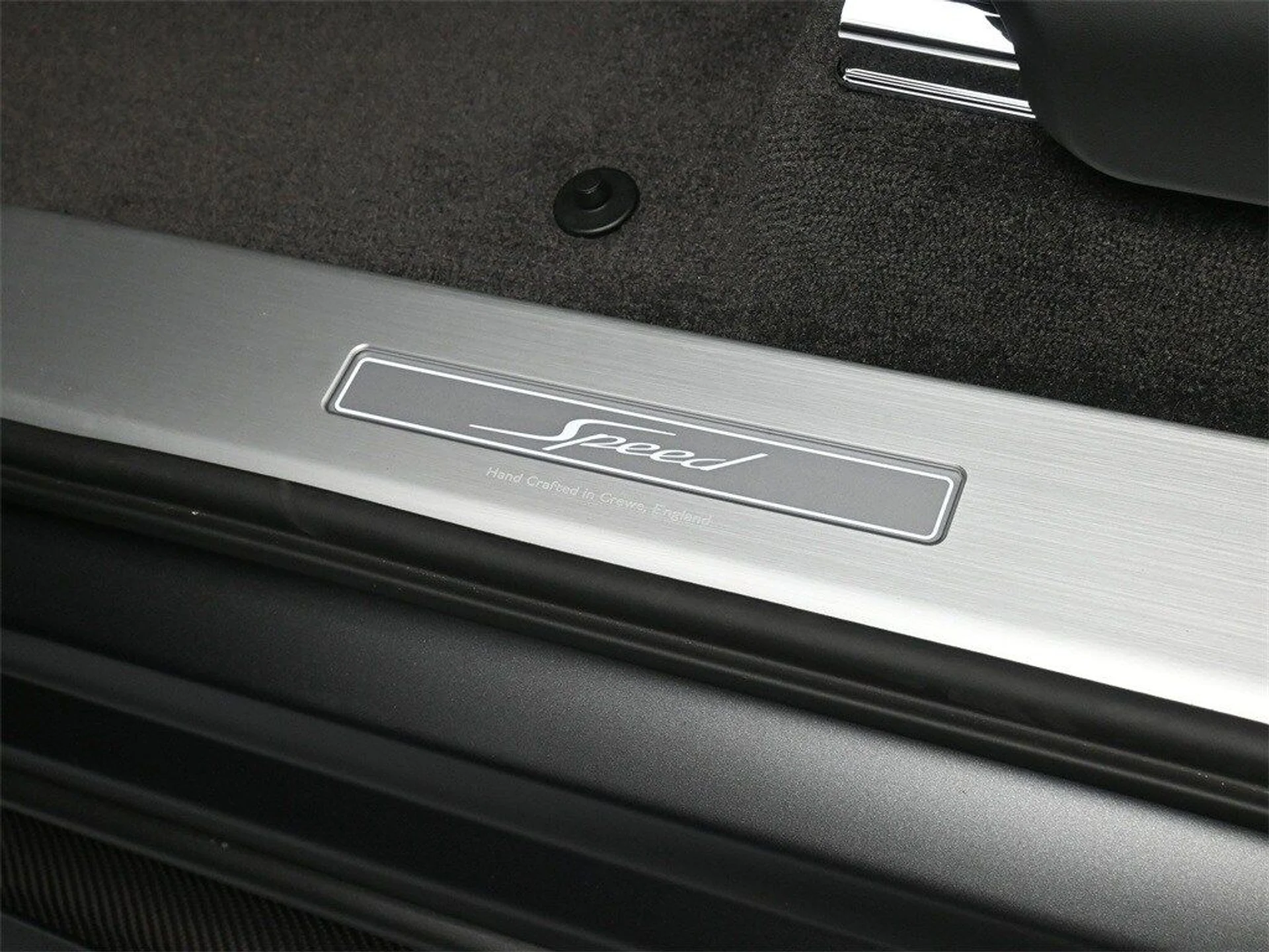 mph019_2470044172_c845c8b91a458267aeb68ec01b3c4c3ax_da8f73805e