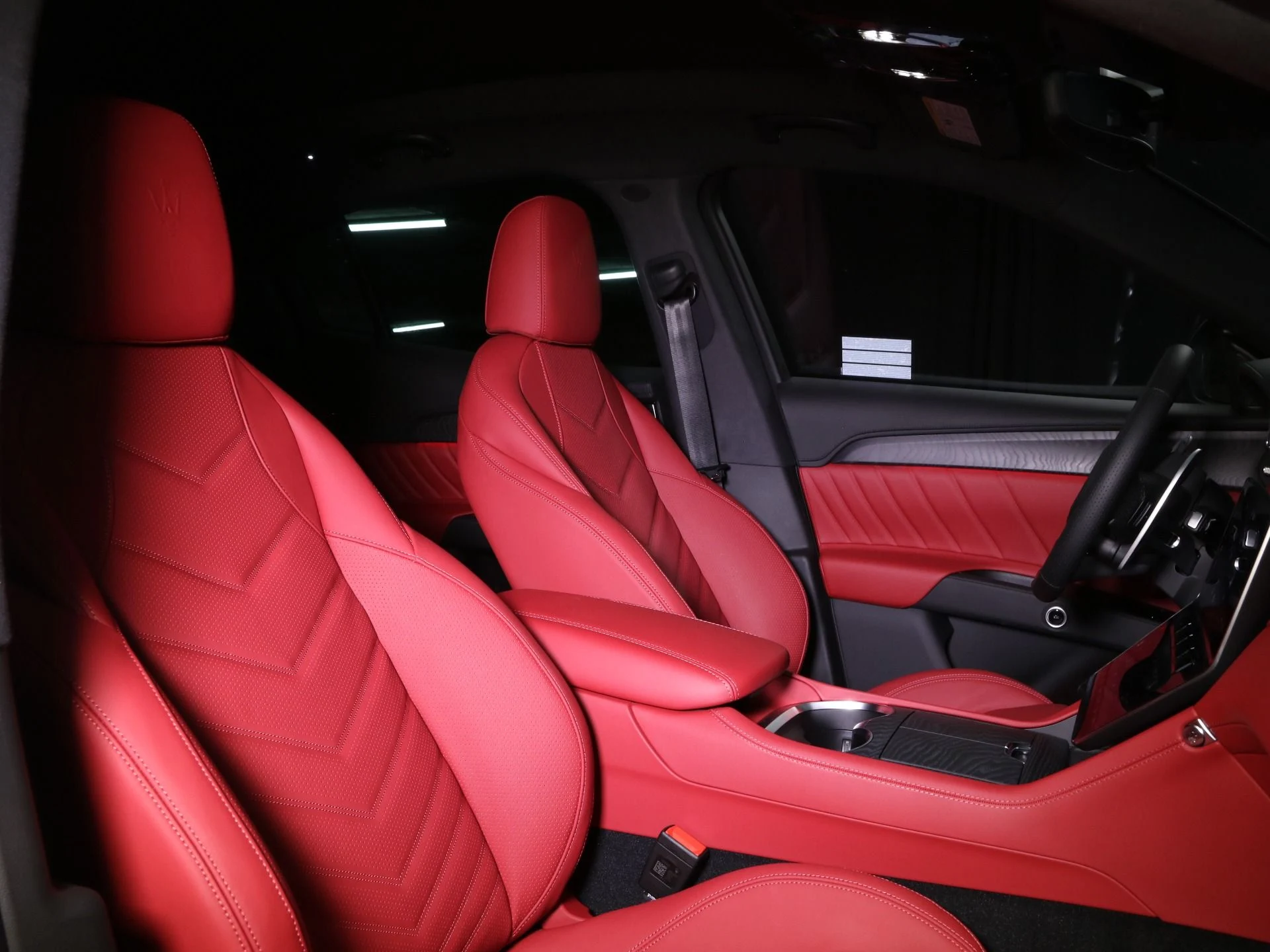 mph019_2472090278_New_2025_Maserati_Grecale_Modena_1750292098_d24fc20773