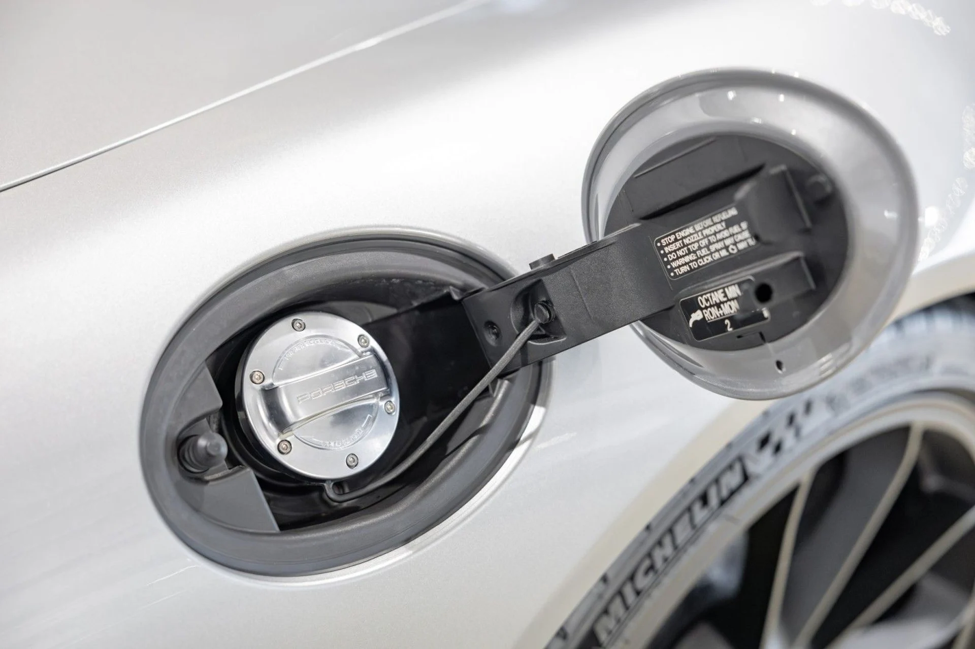 mph019_2474998742_kg_f1a39380a4