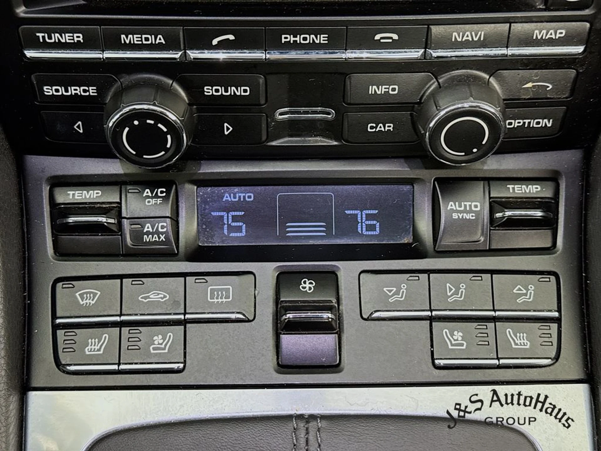 mph019_2476142924_dau3aap5imchcpa18c33vm9upjns_42ba3bba28