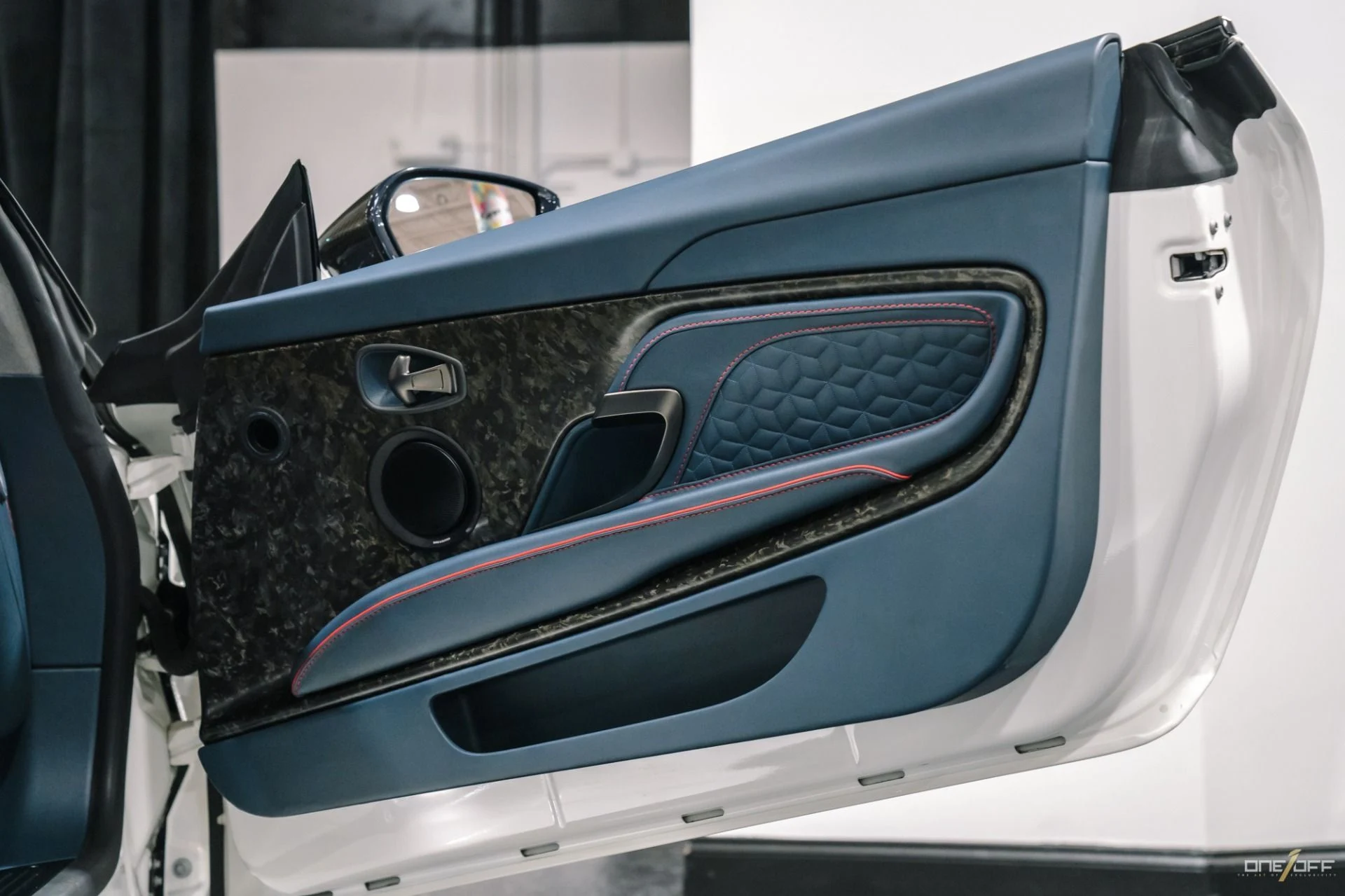 mph019_2489957383_Used_2019_Aston_Martin_DBS_Superleggera_Carbon_Everything_Forged_Emblems_1723673233_58507ce0e0