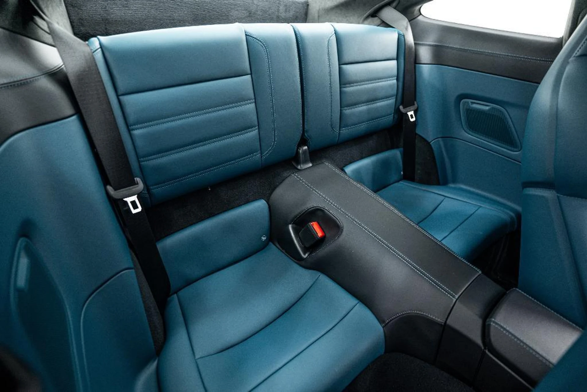 mph019_2497694129_Cs_Uxjatd_Qkb_m_OL_2_Dnua3hzuq6s_727ab92b76