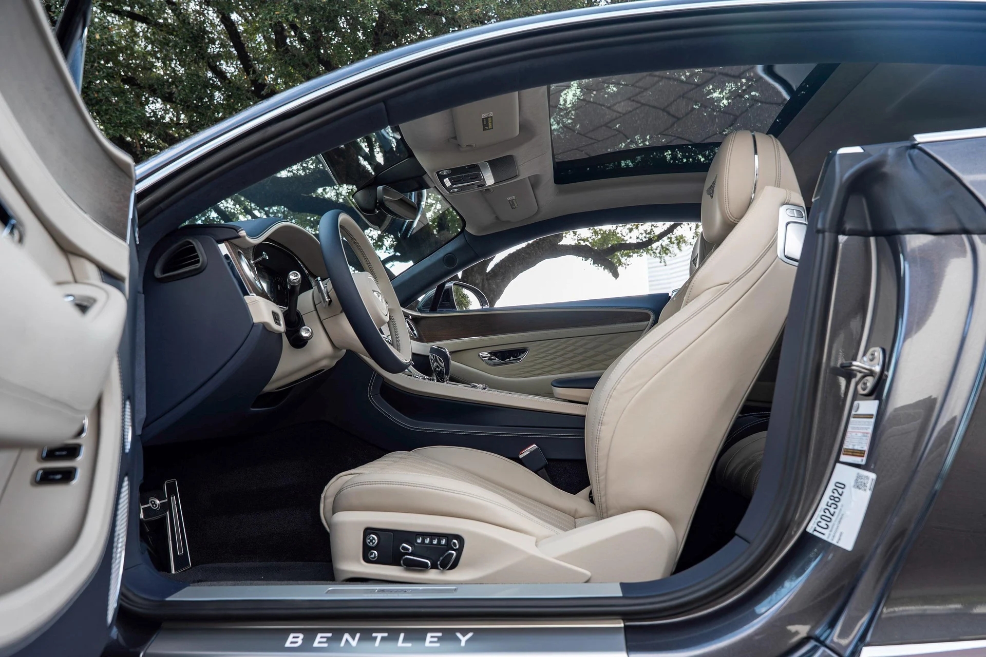 mph019_2498626622_470961999_692009bbaf5727c8024d8201_484c6bcfe7