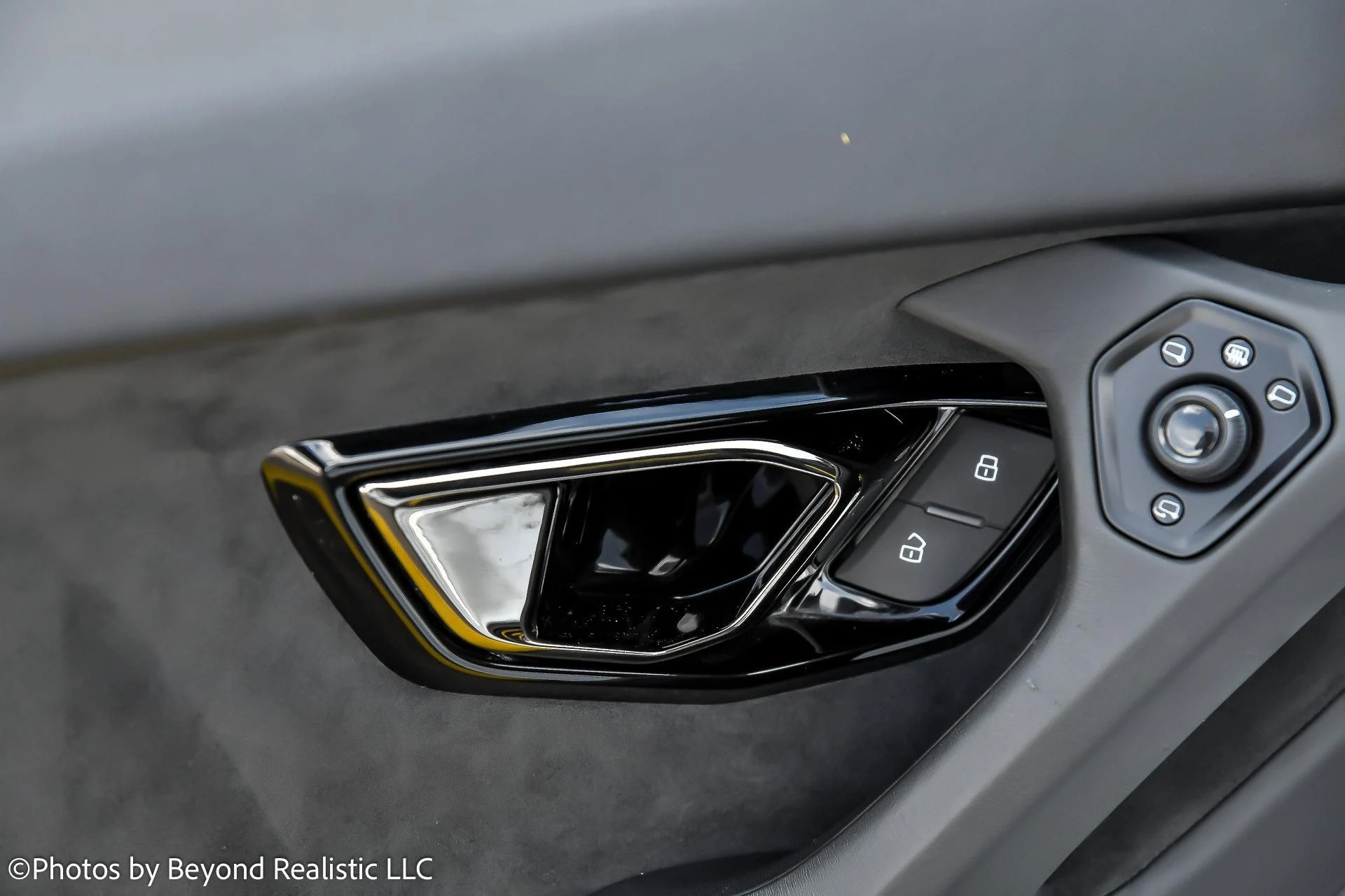 mph019_249900899_Used_2019_Lamborghini_Huracan_LP_580_2_S_1766655562_9fec23a88f