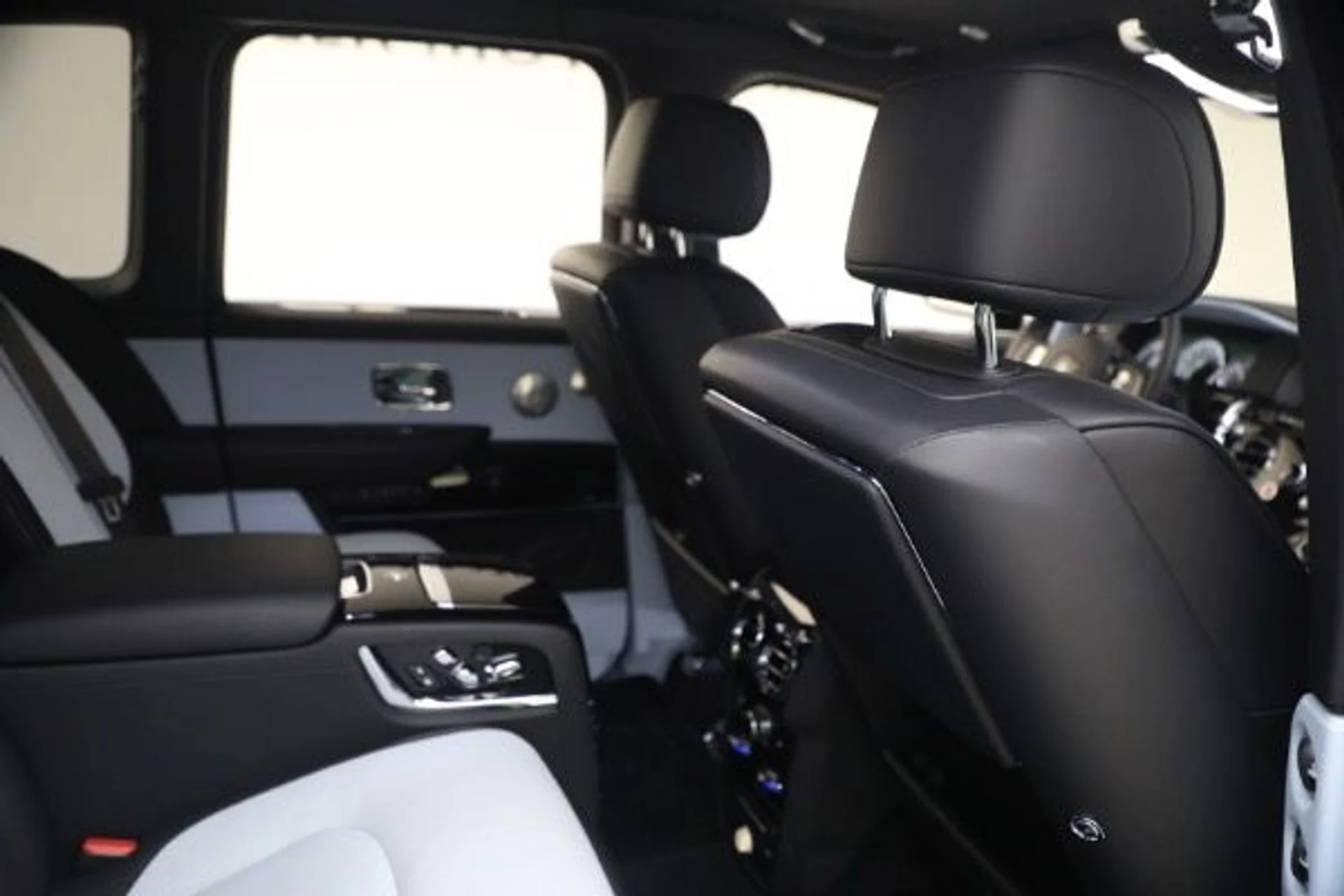 mph019_24990404_Used_2022_Rolls_Royce_Cullinan_4b6b0a2c98