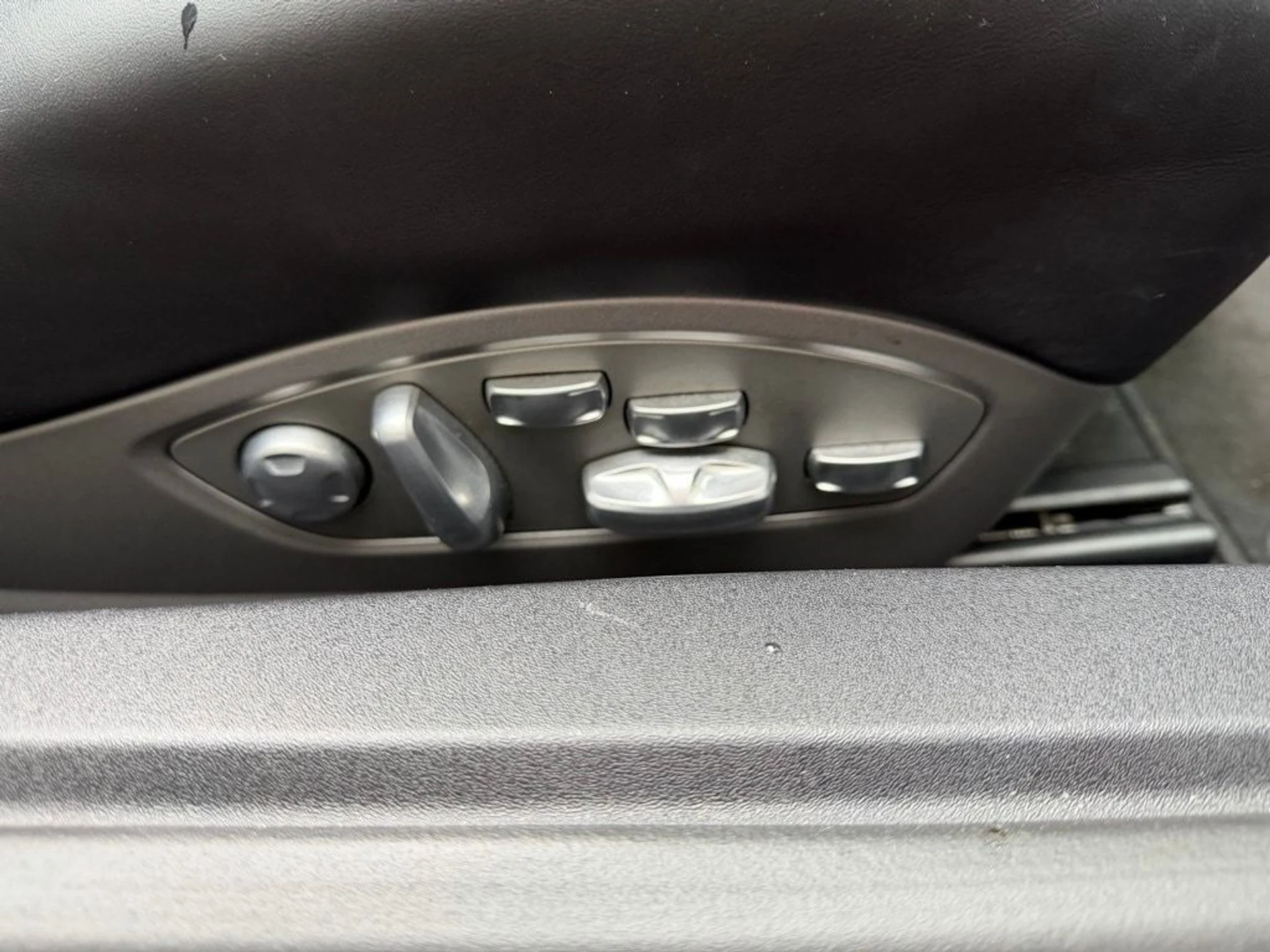 mph019_2499742130_e64739591daa3d9b44da9da3fbc925e7x_294d1eb540