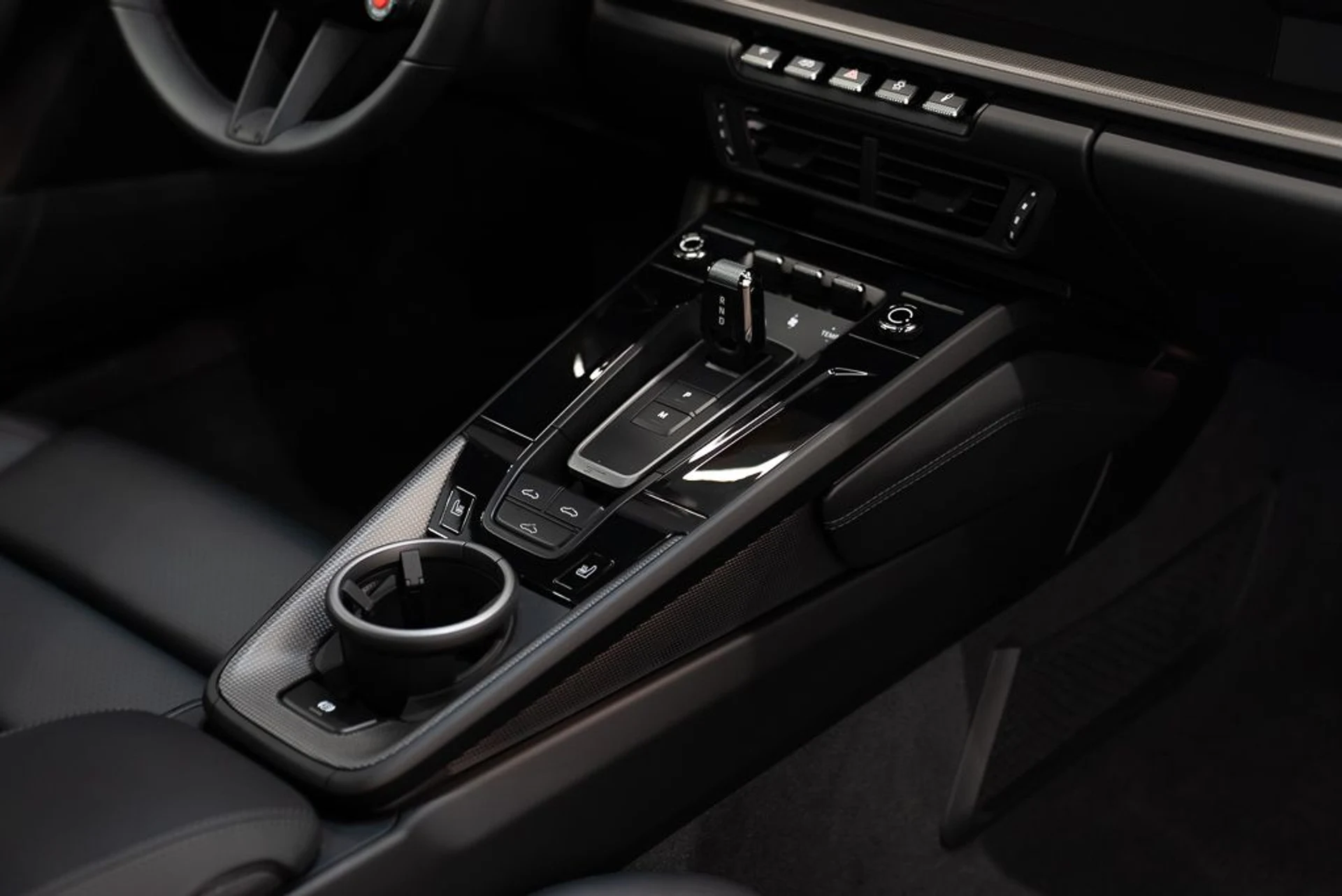 mph019_2511468624_porsche_911_2026_jpg_v_1775165756_9744f4c809