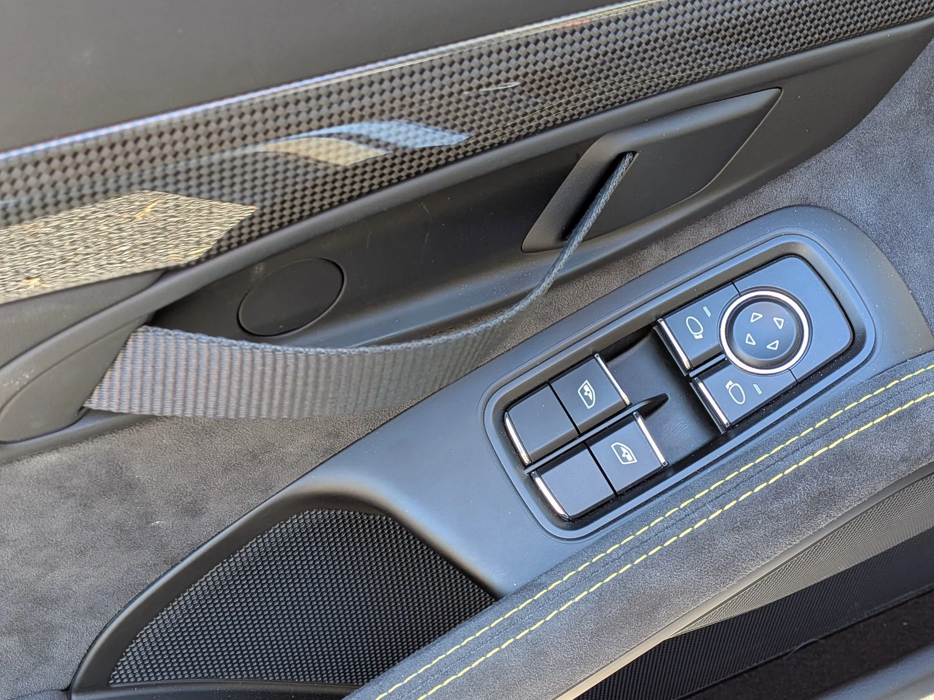 mph019_2513871069_fb3630ab8806262071978edbbfc06116x_608566b49d