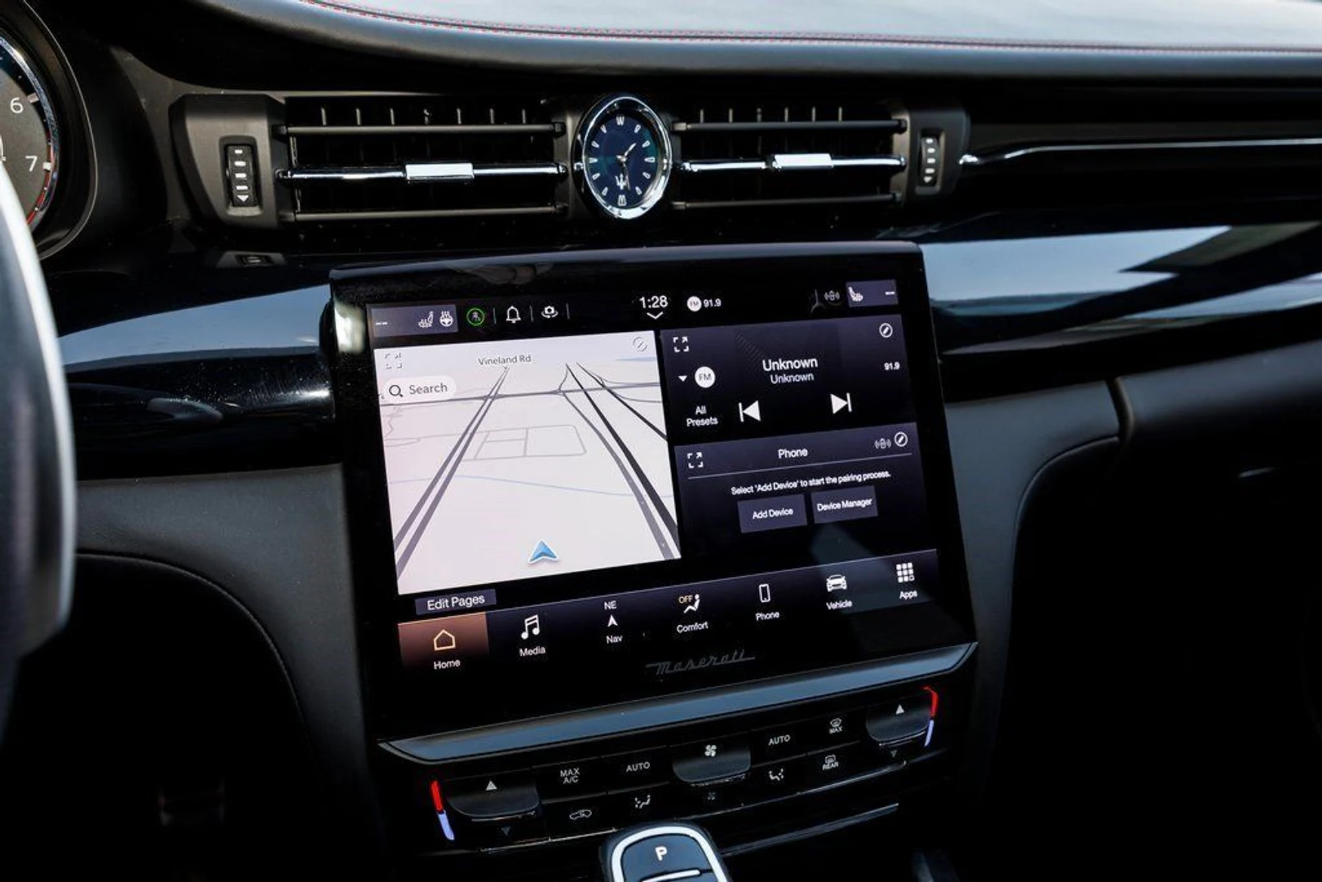 mph019_2514783967_dc74c5a2524fb4b1a694bc5e89267e95_7cc8672052