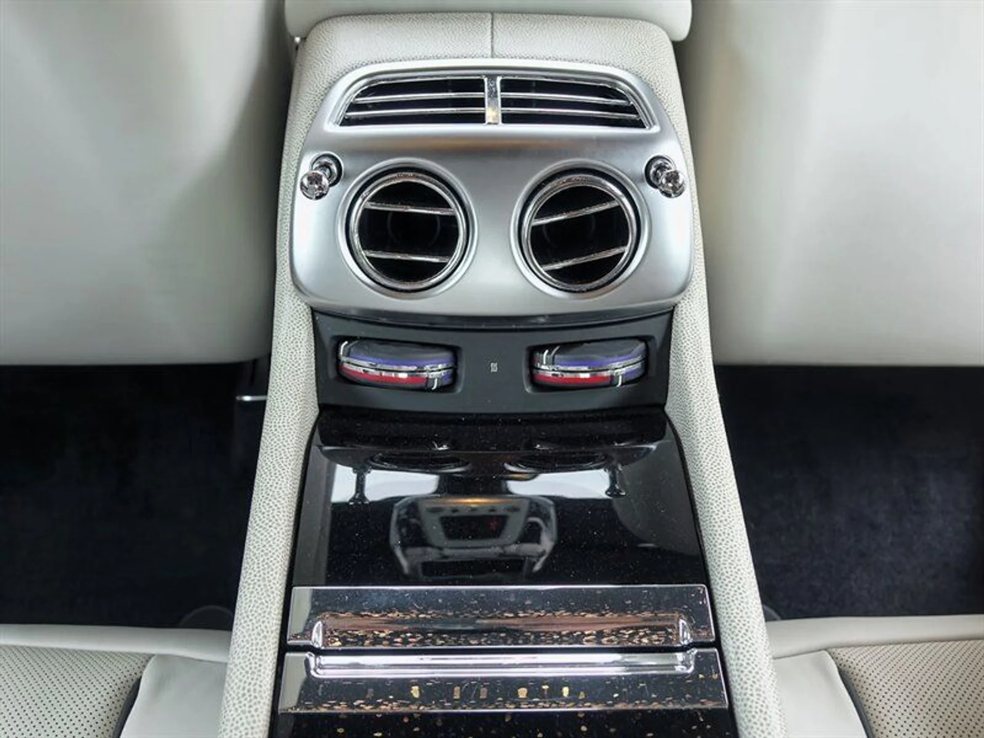 mph019_2522054572_7e4869cdb2_800_f9923a0776