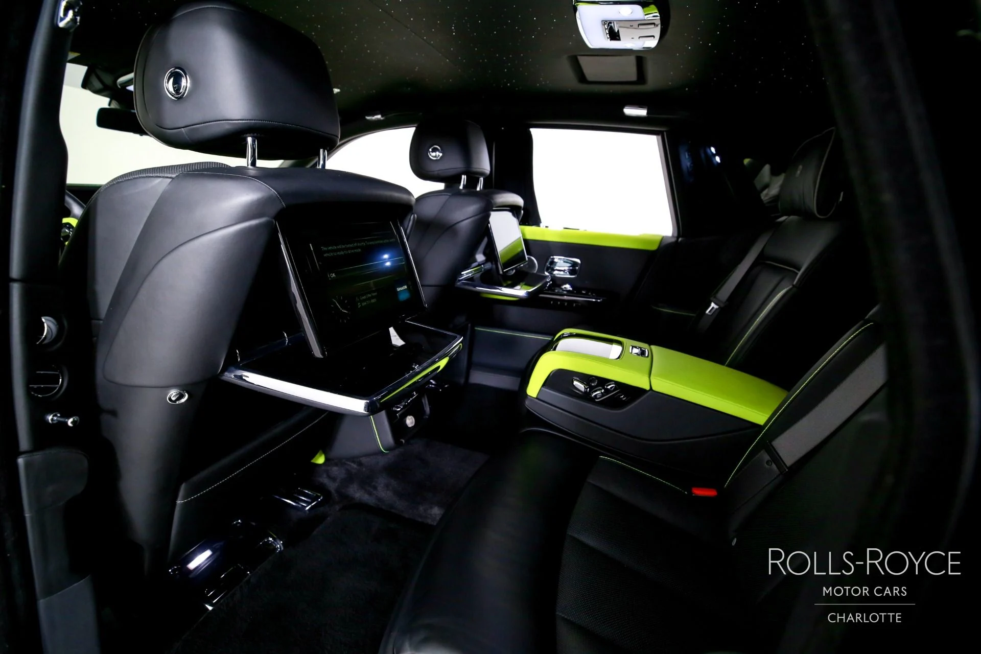 mph019_2527867991_Used_2019_Rolls_Royce_Phantom_1769450314_4e6bb1f01e