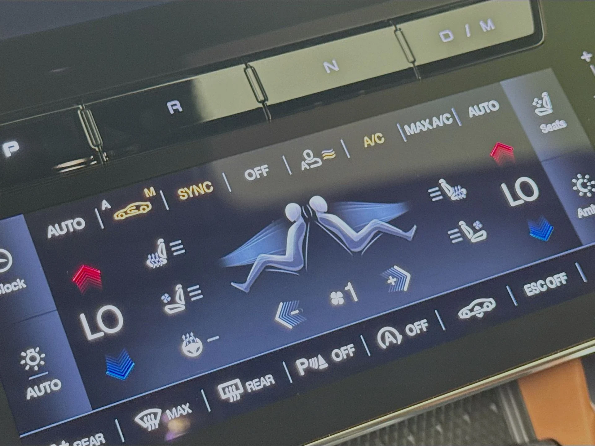 mph019_2529869936_d4bb1d5a4d43f5ef333602864c0ff240x_2974928391