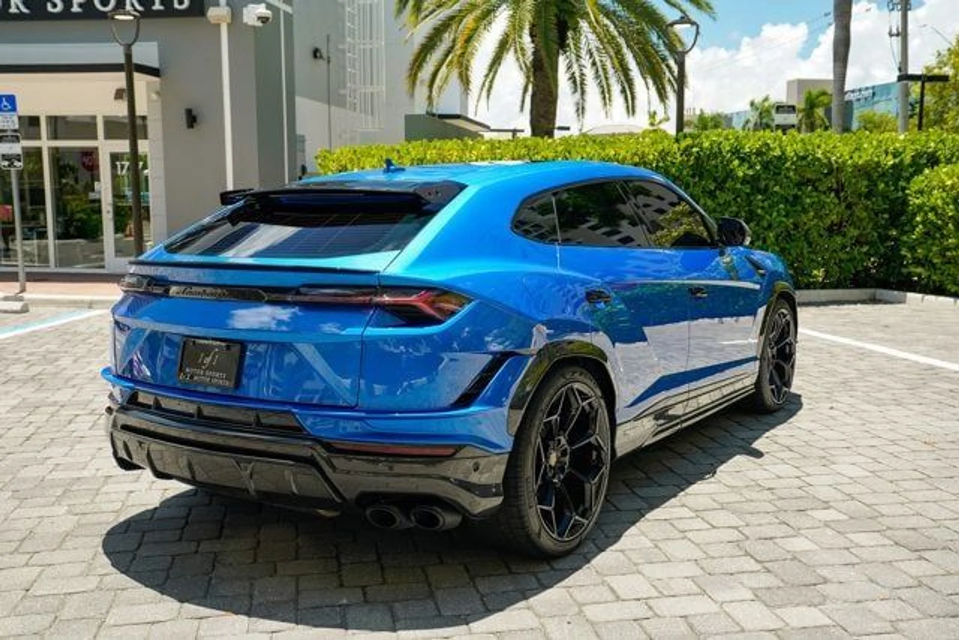 mph019_2542521571_used_2024_lamborghini_urus_performanteawd_14354_22887761_20_640_84a68acecf