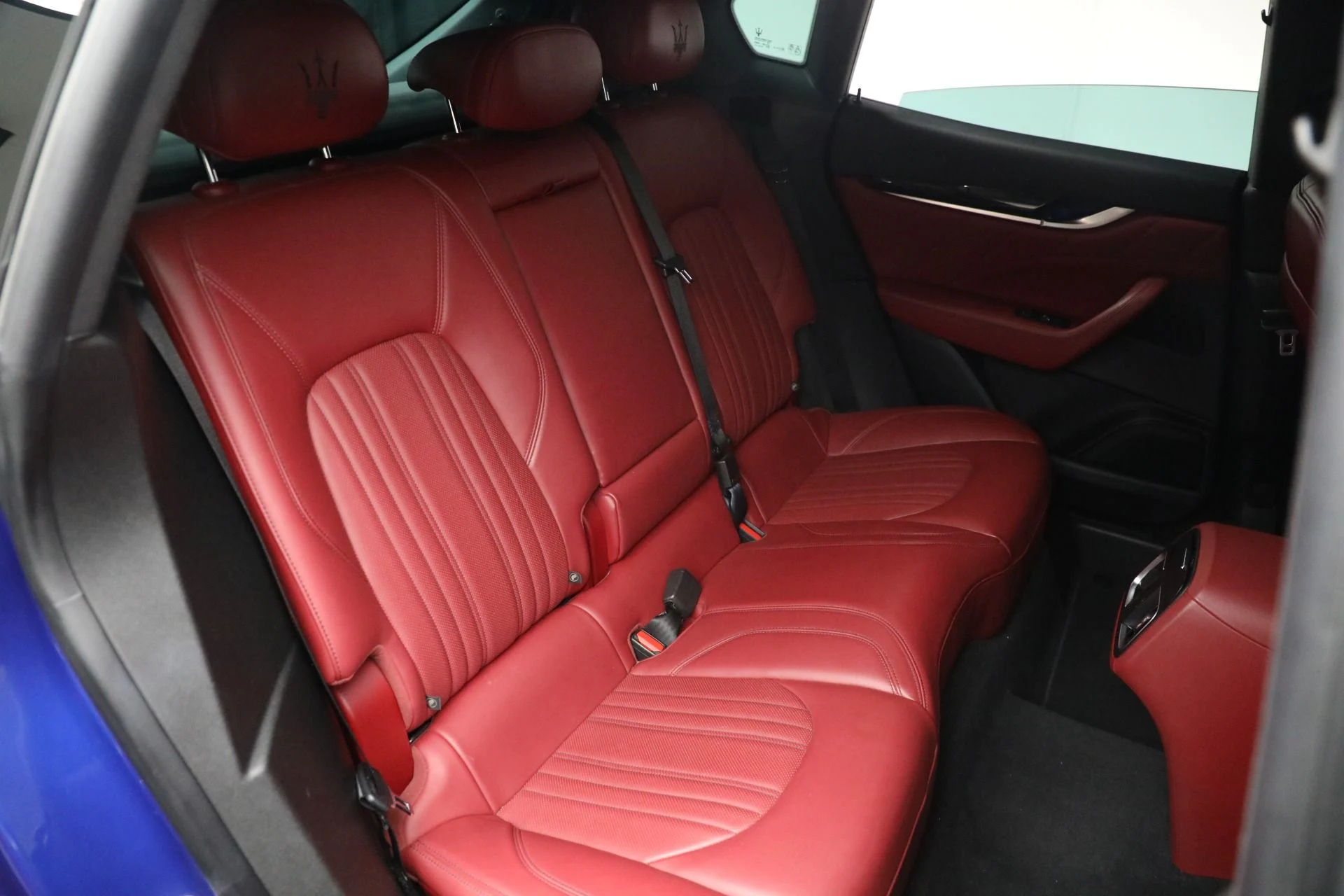 mph019_2546800666_Used_2022_Maserati_Levante_GT_1763842110_61ff90d210