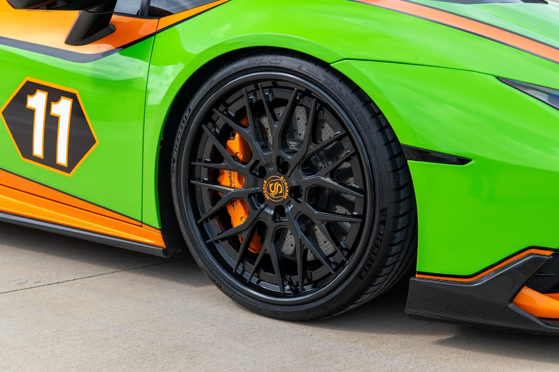 mph019_2551377230_Used_2021_Lamborghini_Huracan_EVO_1753824342_27892b88c0