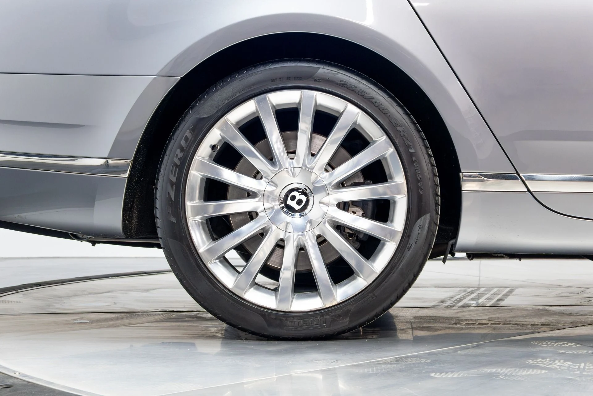 mph019_2558082992_Used_2017_Bentley_Mulsanne_Speed_1775685979_e6aec12555