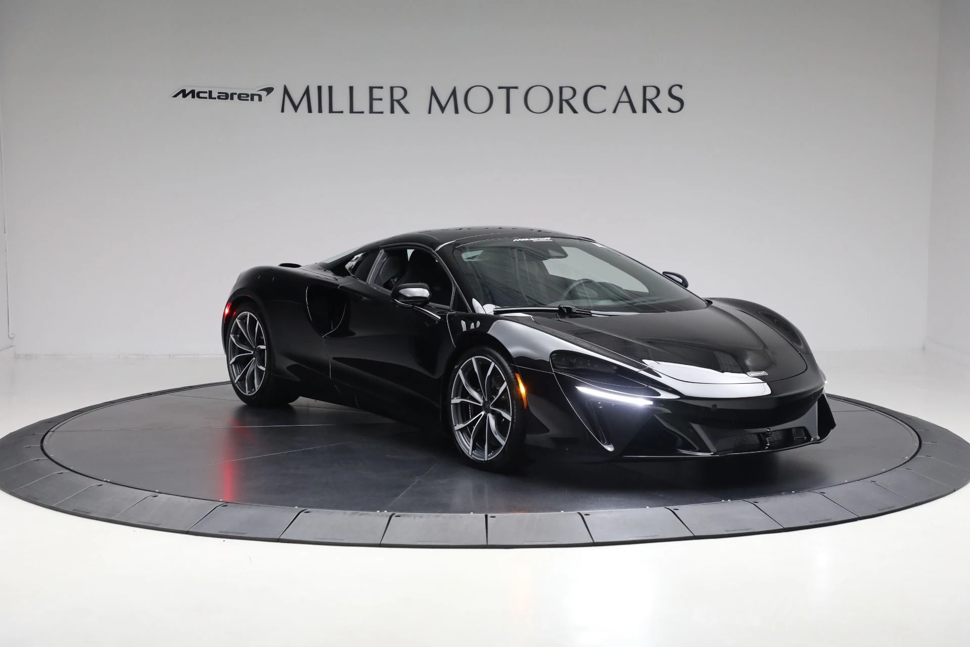 mph019_2558429882_New_2025_Mc_Laren_Artura_Spider_7a616817e9