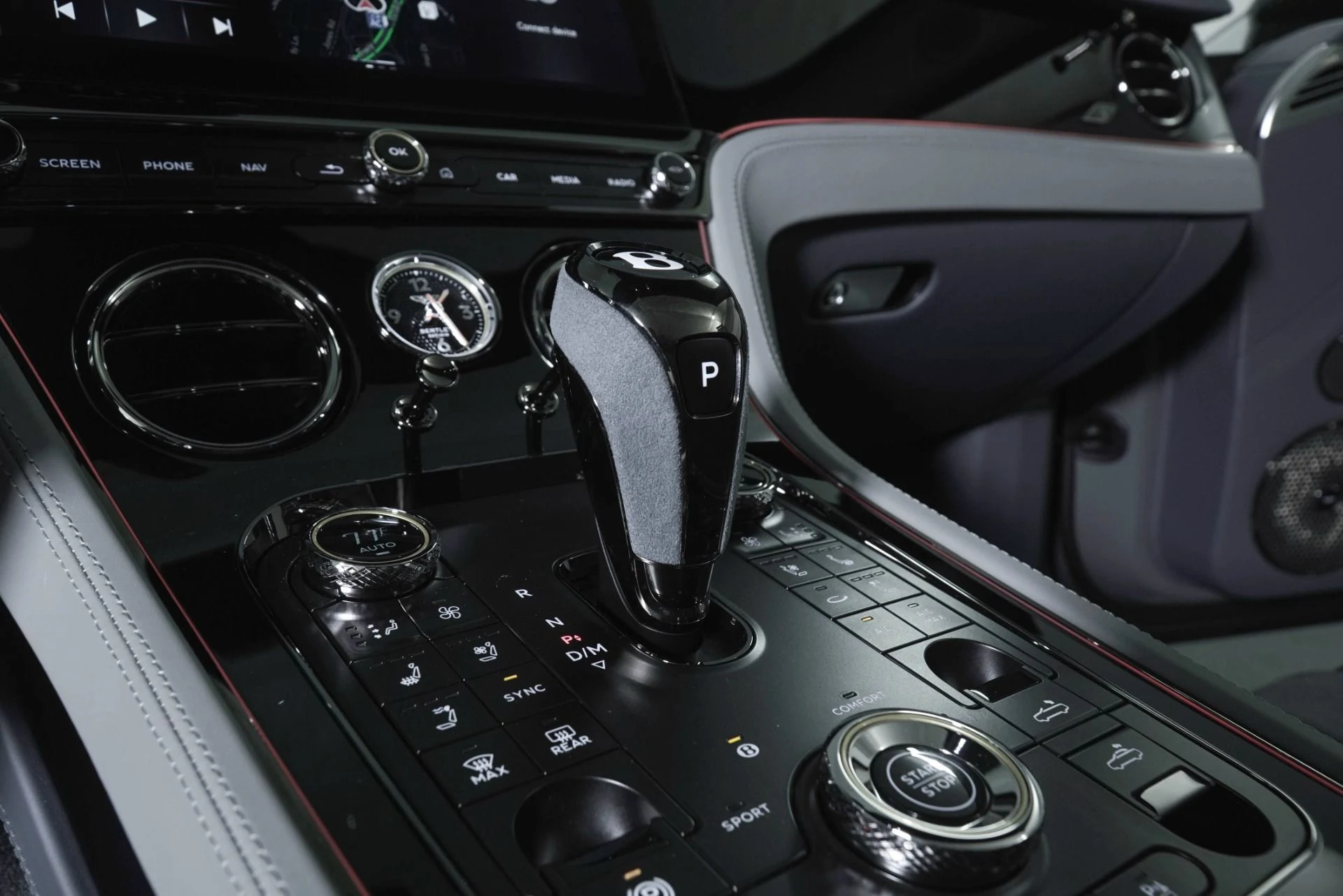 mph019_2573344131_New_2026_Bentley_Continental_GTC_S_1779813557_ec4fea1ad2