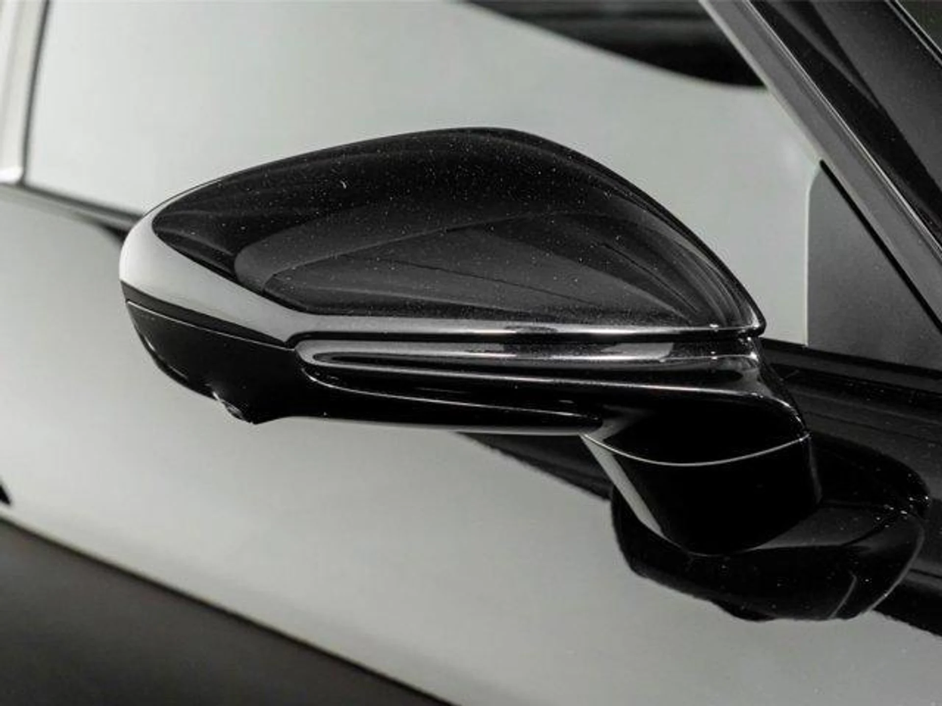 mph019_2573434162_R88k_KR_Oe_P1_AACHX_94o_P_Fpv_QQ_Lr_U_08f39ff320