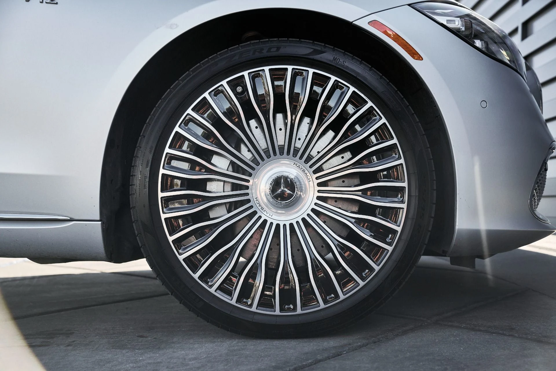 mph019_2579333607_Used_2024_Mercedes_Benz_S_Class_Maybach_S_680_1765936766_b4a6859e11