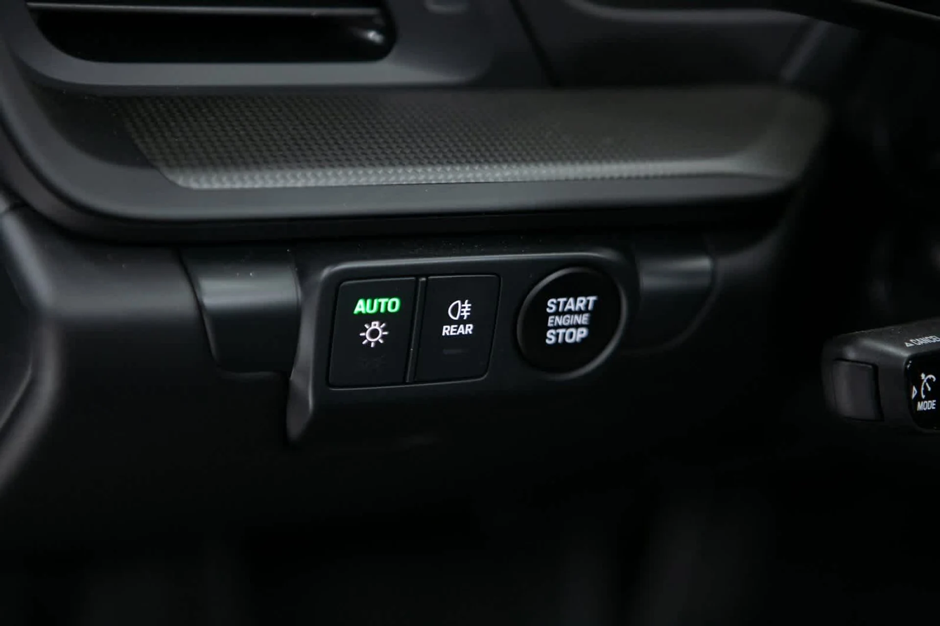 mph019_2579357787_22b9d22d09a89848432326ef31375700x_d38c7ab9d8