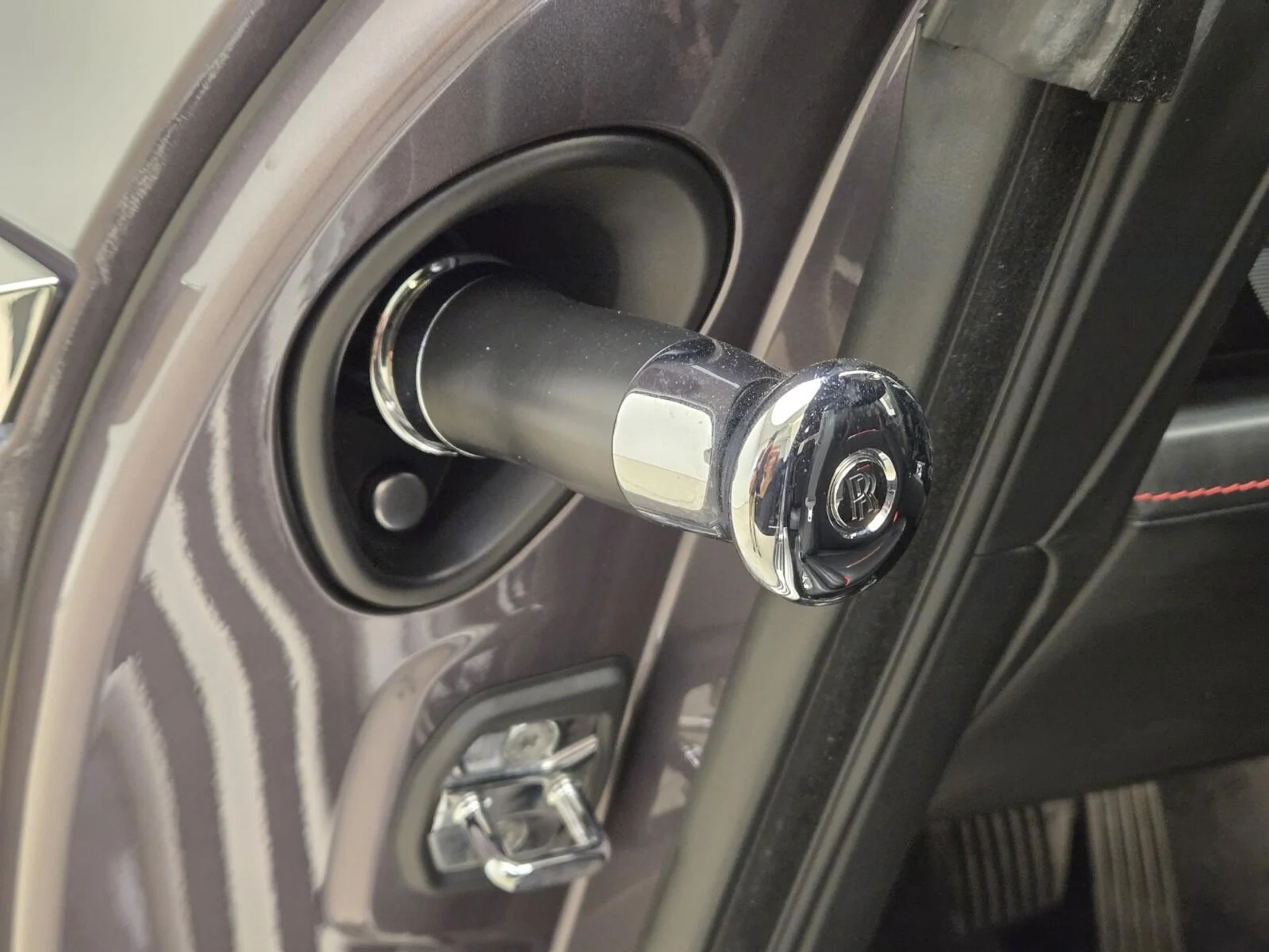 mph019_2581891006_Used_2021_Rolls_Royce_Wraith_1777354973_b4bb0e9882