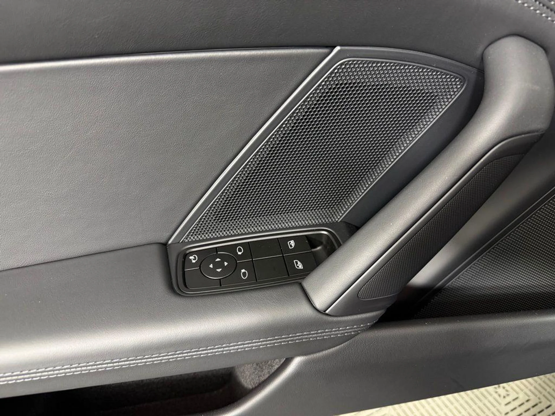 mph019_2583936251_Tr_SY_9_Uou8_K_Qx4yb1y_Edn_LSW_91zc_ab3aefed97