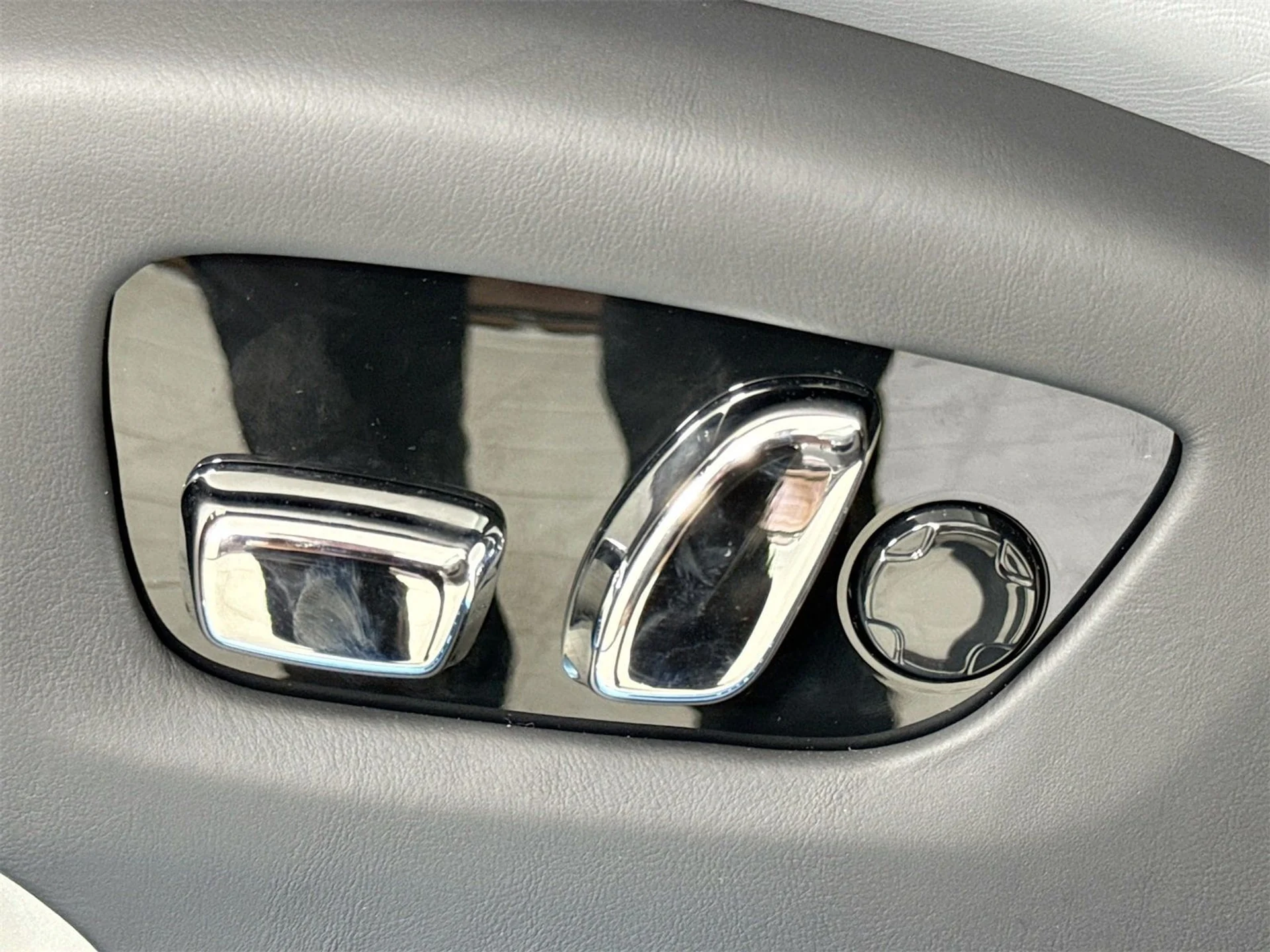 mph019_2585853582_19b917e52be000c2dcfb59096c020ed0x_121ea7cc19