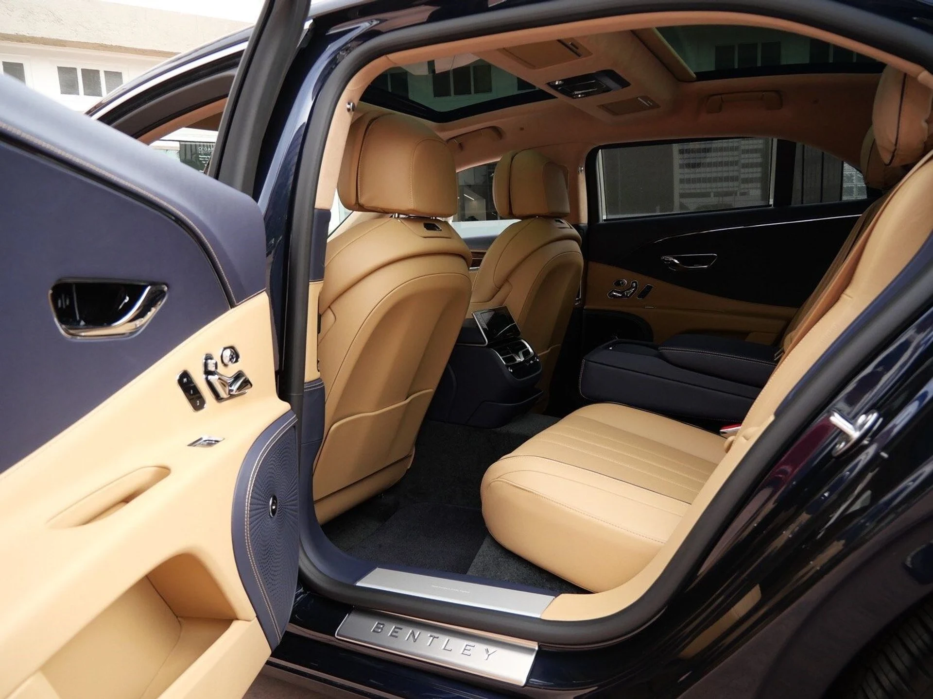 mph019_259131438_82bee838480df2662fb86525bac89154x_7b1ed57289