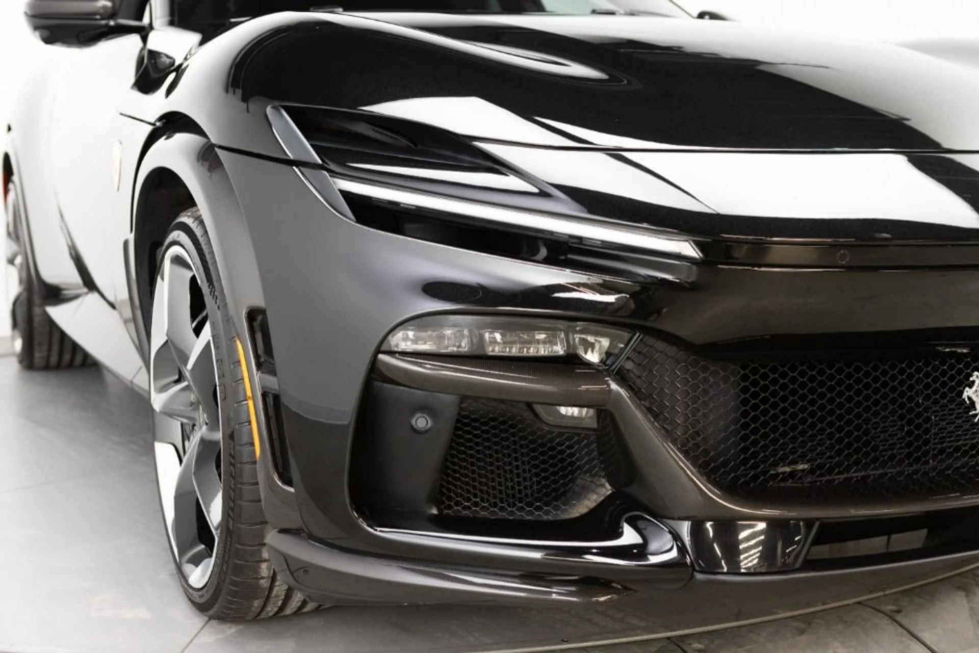 mph019_2591601170_Used_2025_Ferrari_Purosangue_e89ee31829