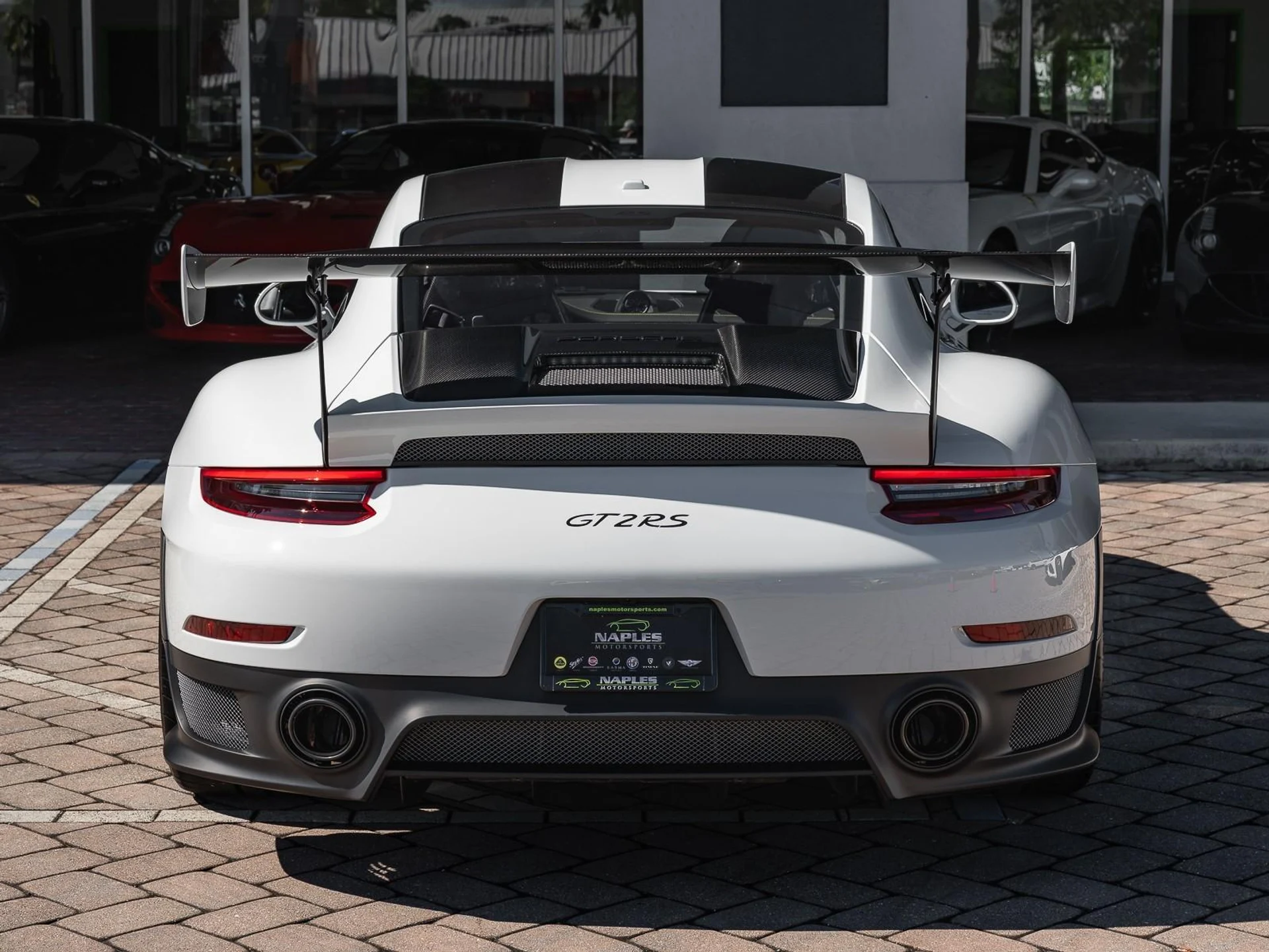 mph019_2592253799_Used_2018_Porsche_911_GT_2_RS_1763589948_f4ef34bcf4