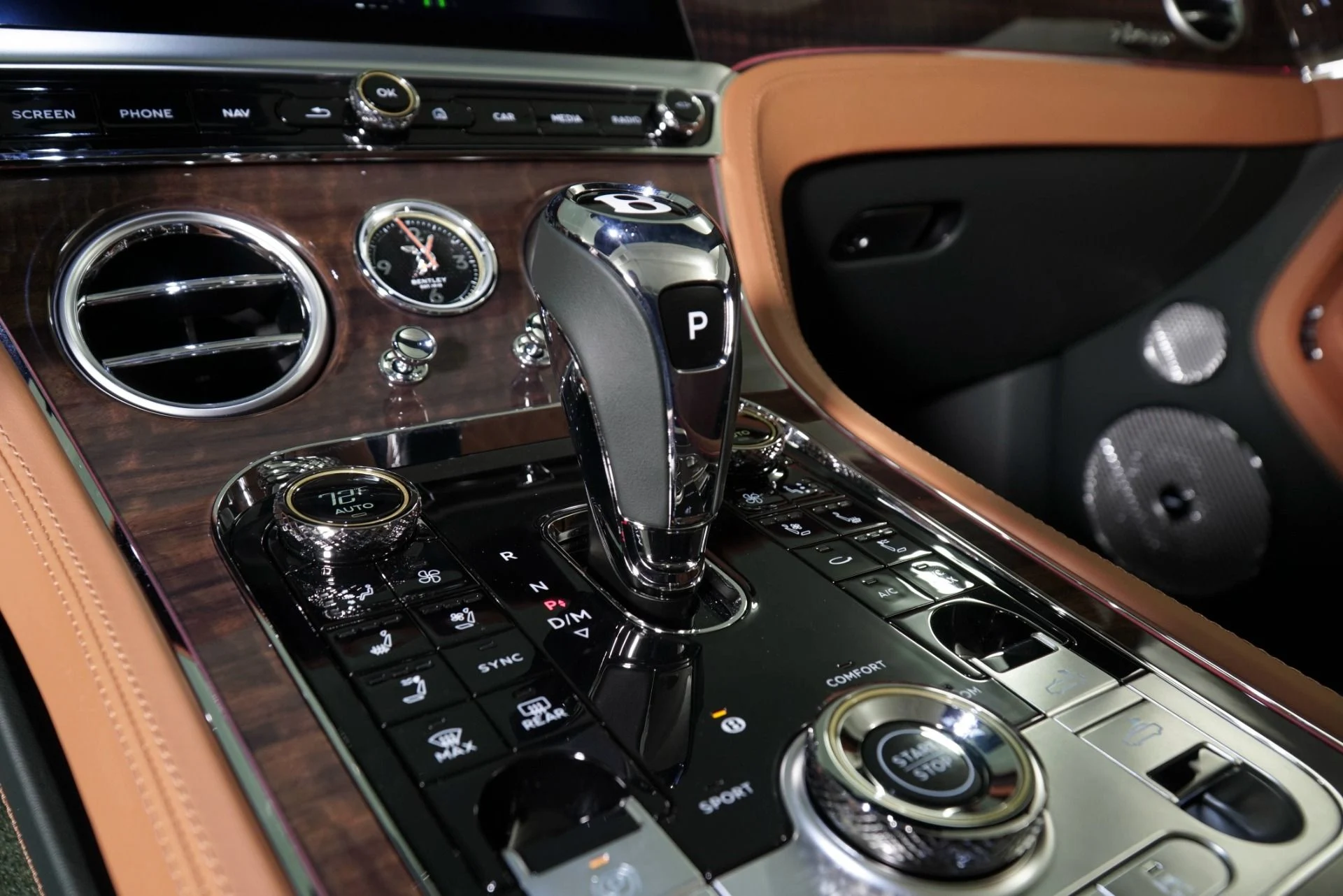 mph019_2596504266_New_2026_Bentley_Continental_GTC_Azure_1771889738_317e418eb8