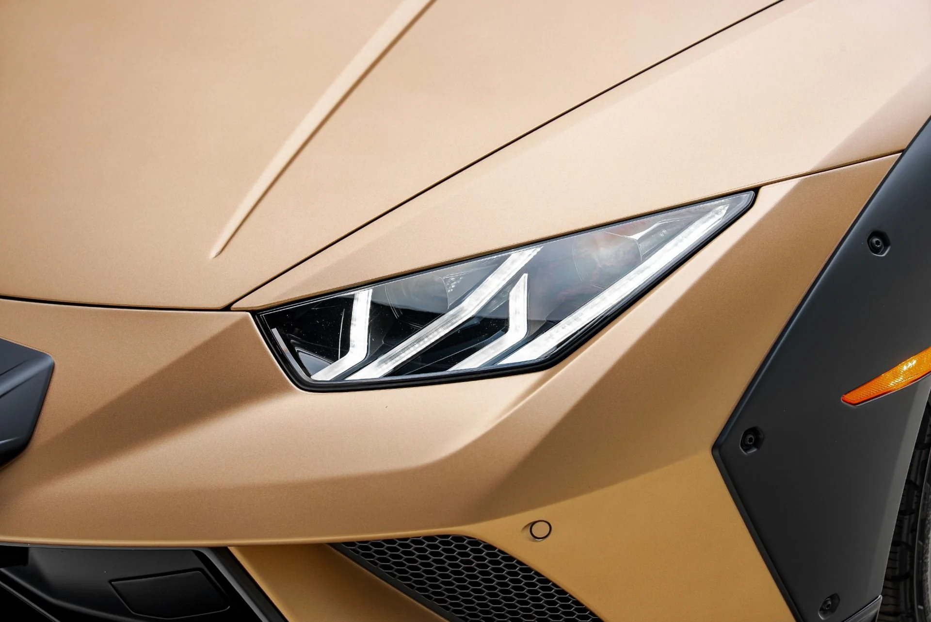 mph019_2607425259_Used_2024_Lamborghini_Huracan_Sterrato_1786041499_68333c9abc